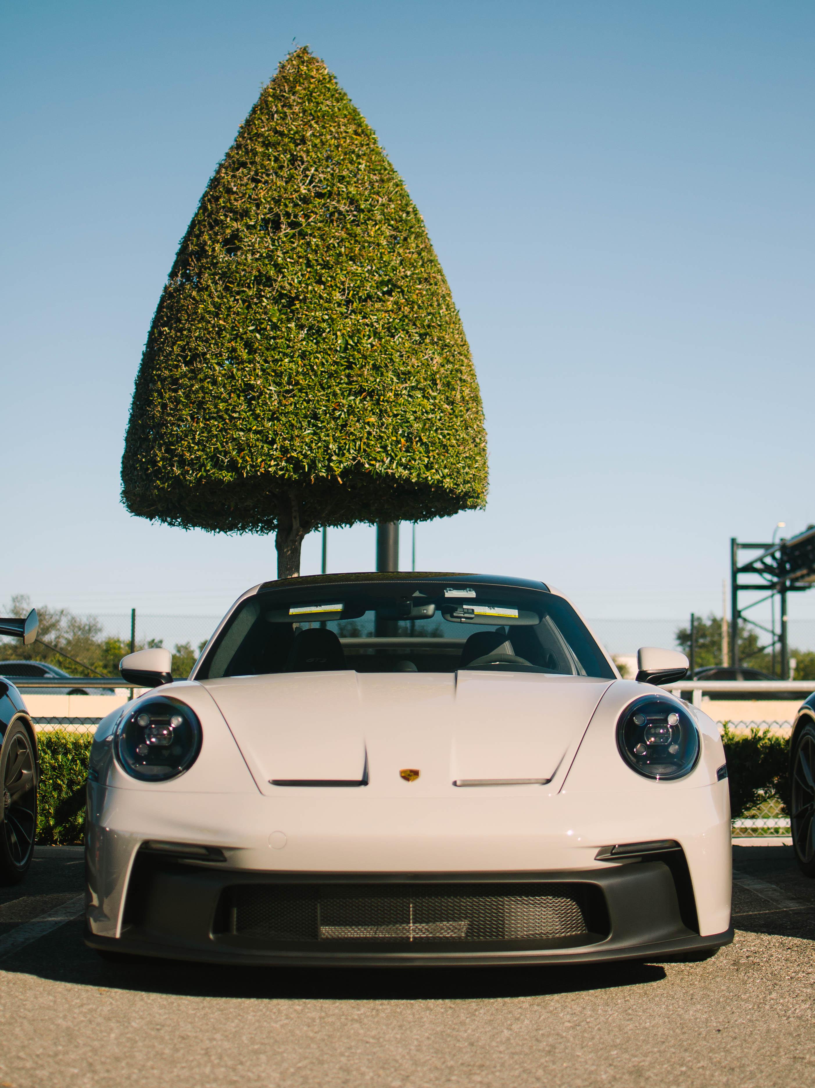 Chalk 992 GT3 [2805x3742] r/carporn