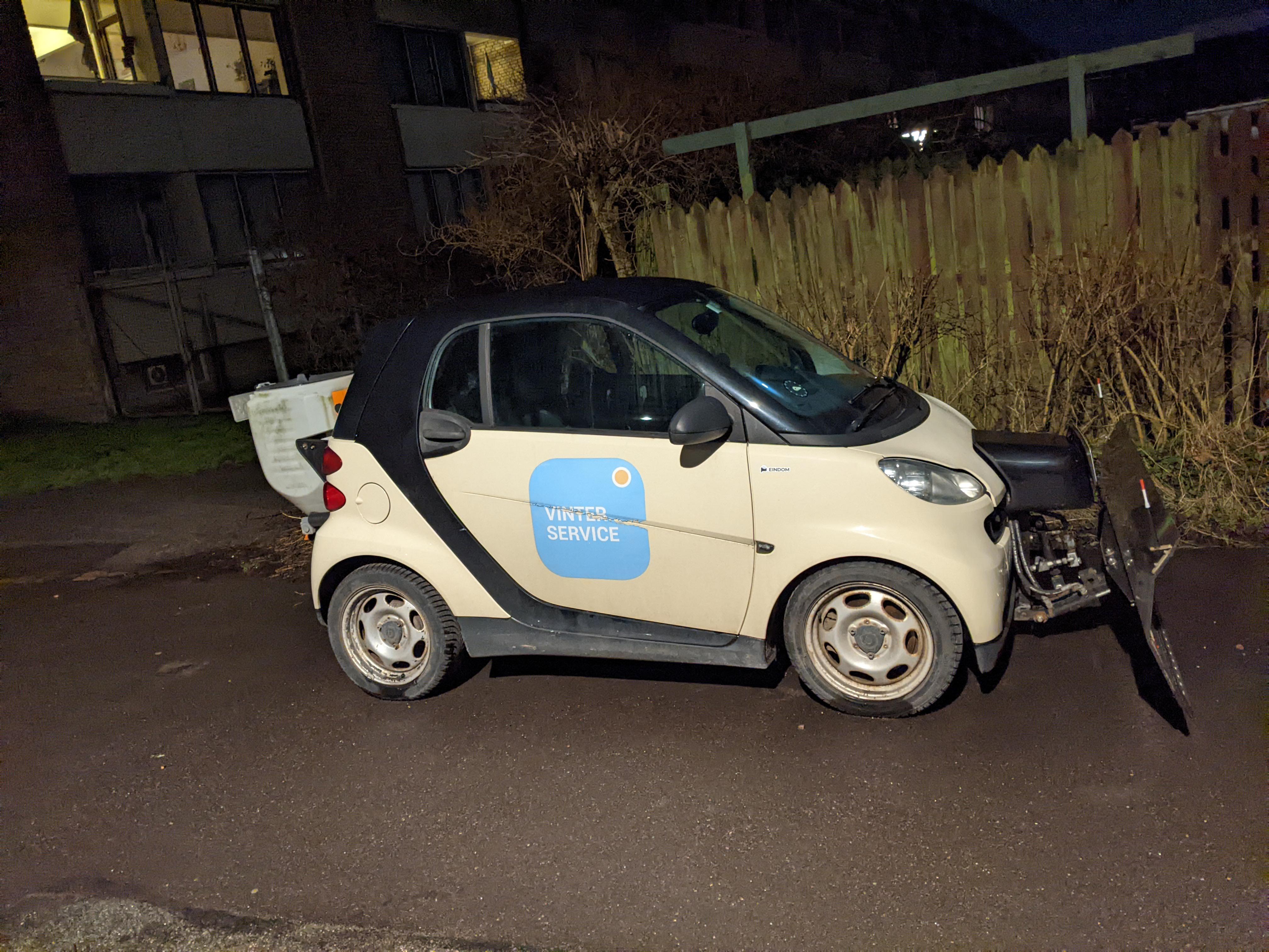 My SMART fortwo is best snowPLOW r/regularcarreviews