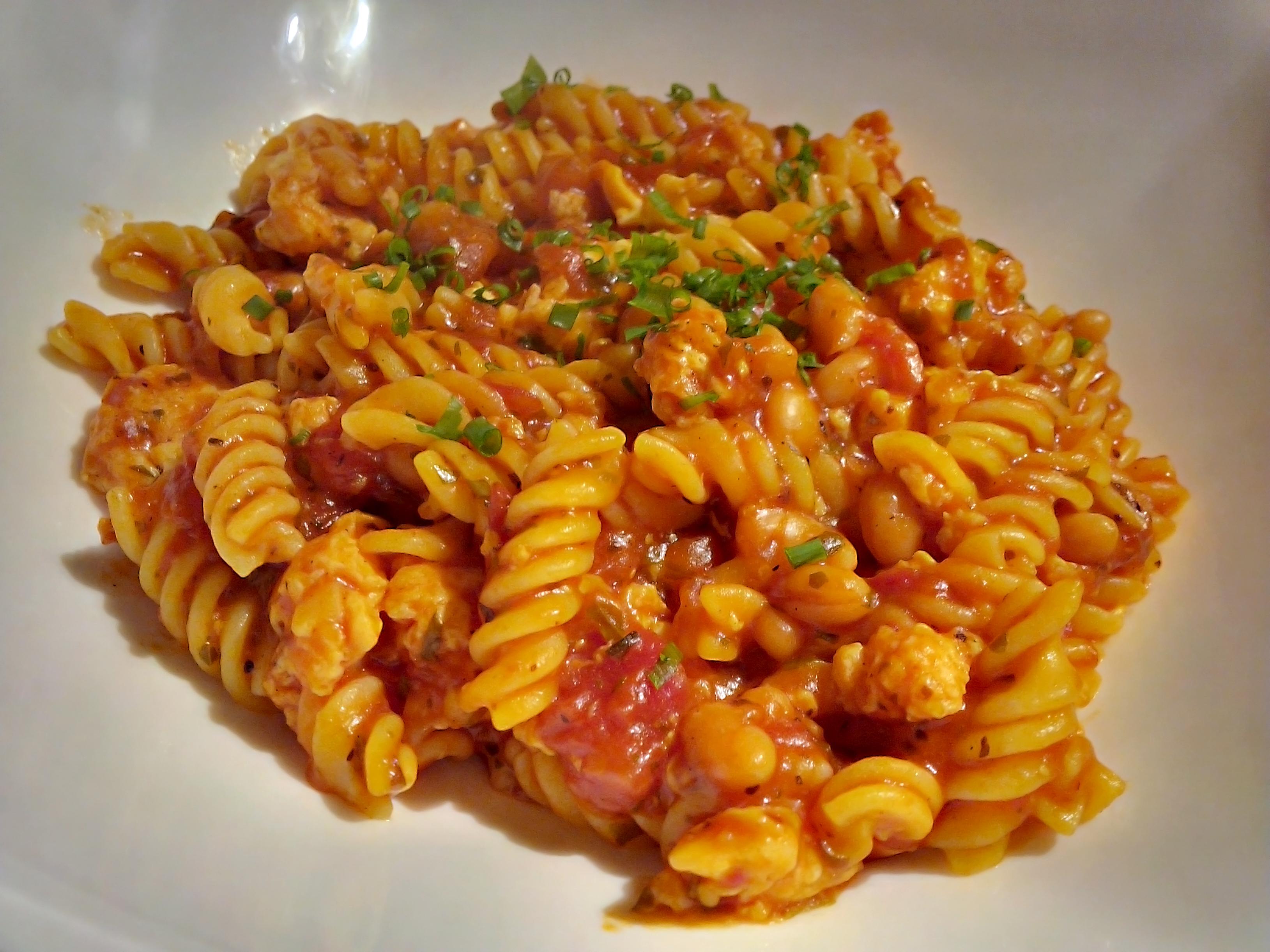 Pasta with shakshuka style Beans & marinara sauce [OC] r/food