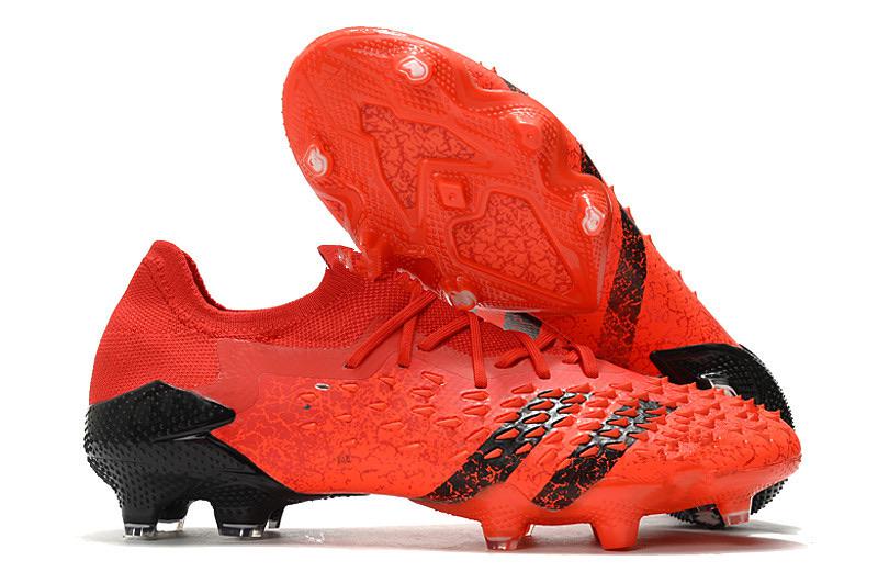 Is the Predator Freak.1 low good for wide feet? r/bootroom