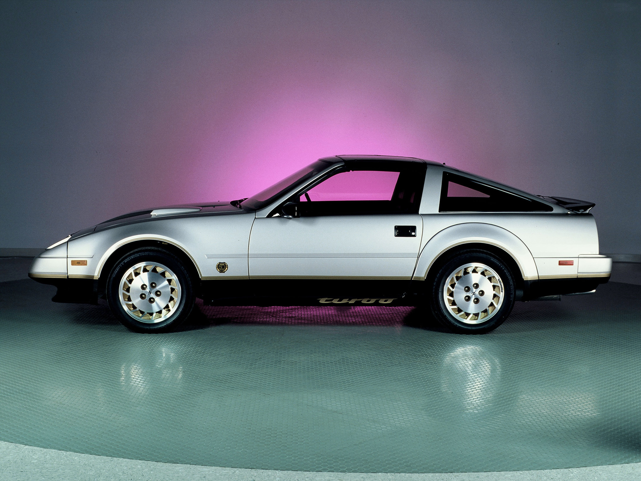 This photo of a Nissan 300ZX Z31 VaporwaveAesthetics