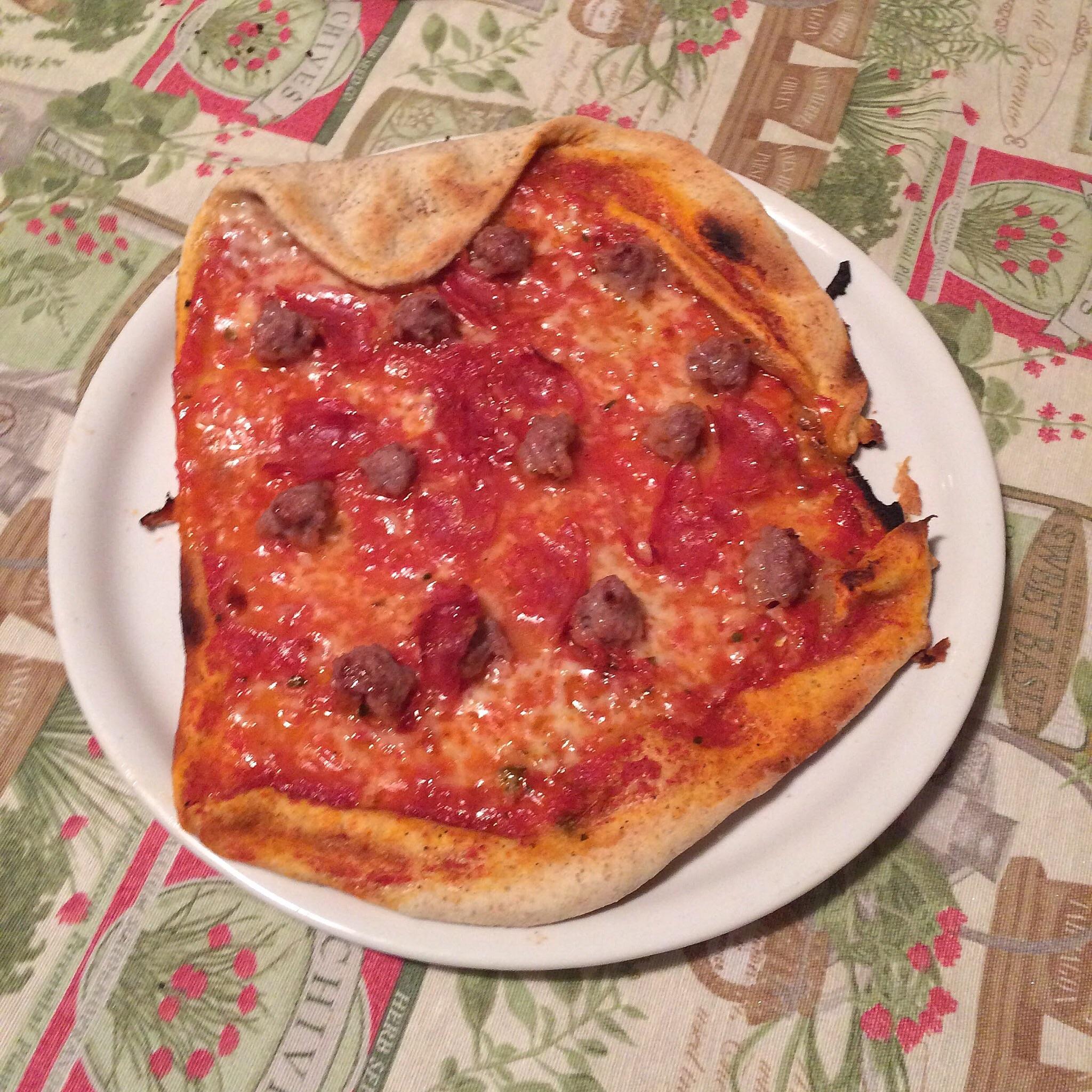 [HOMEMADE] Sausage and Pepperoni Pizza! r/food