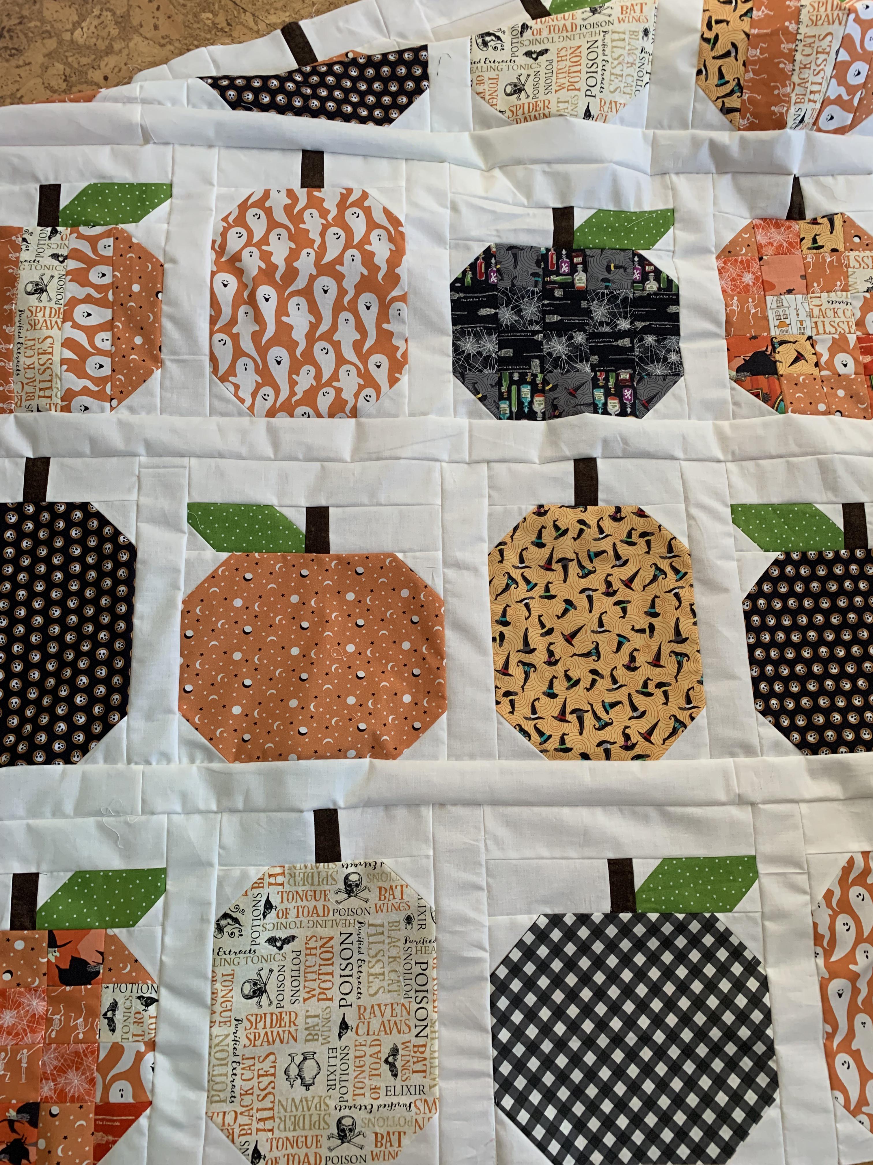 The pumpkin patch is ready for quilting (and is anyone else obsessed