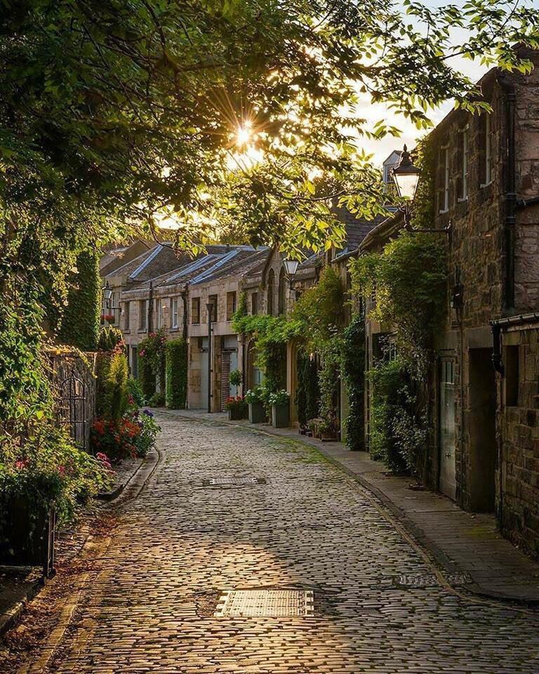 Pic of Circus Lane, New Town r/Edinburgh