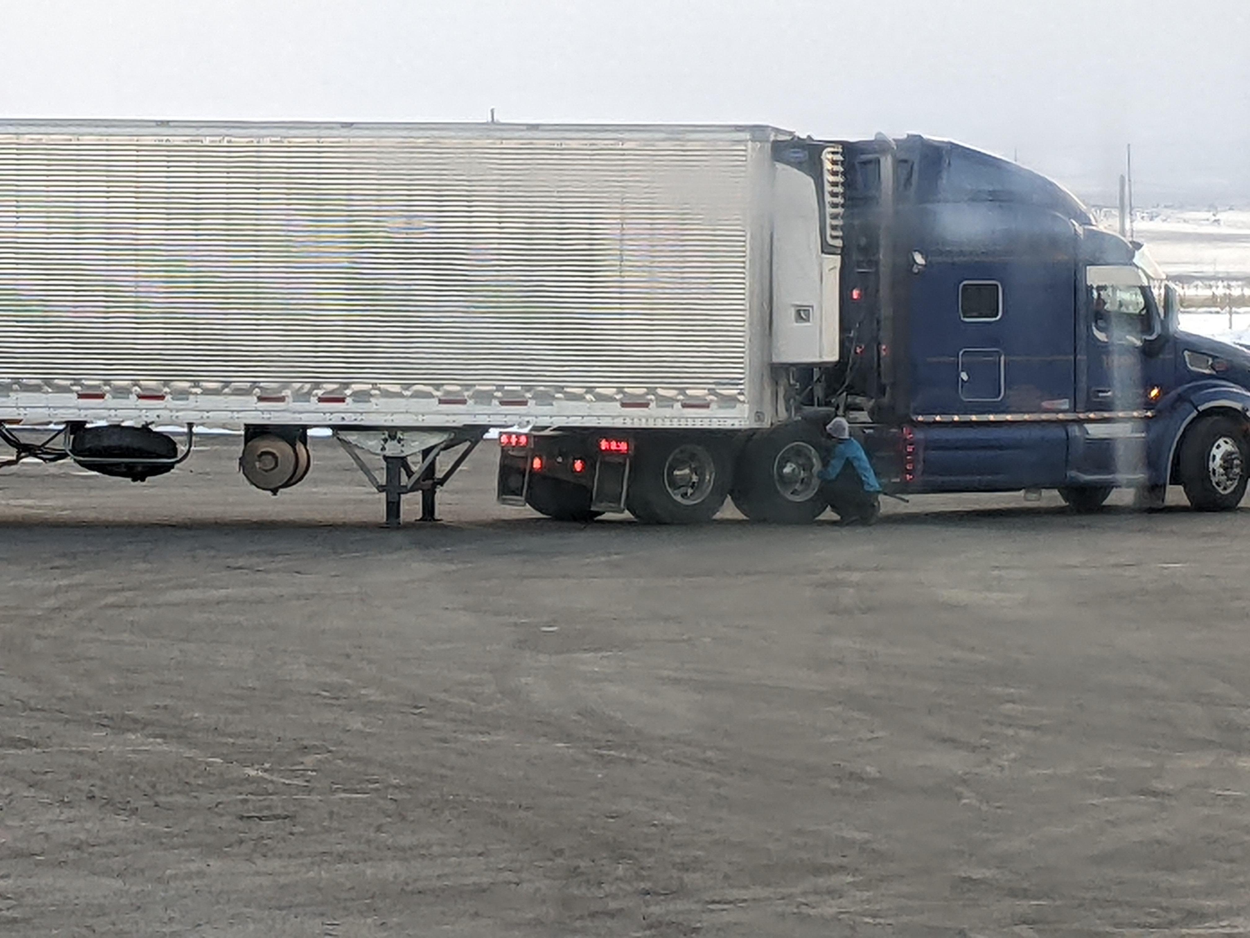 Just a reminder to check your fifth wheel and locking jaws every day