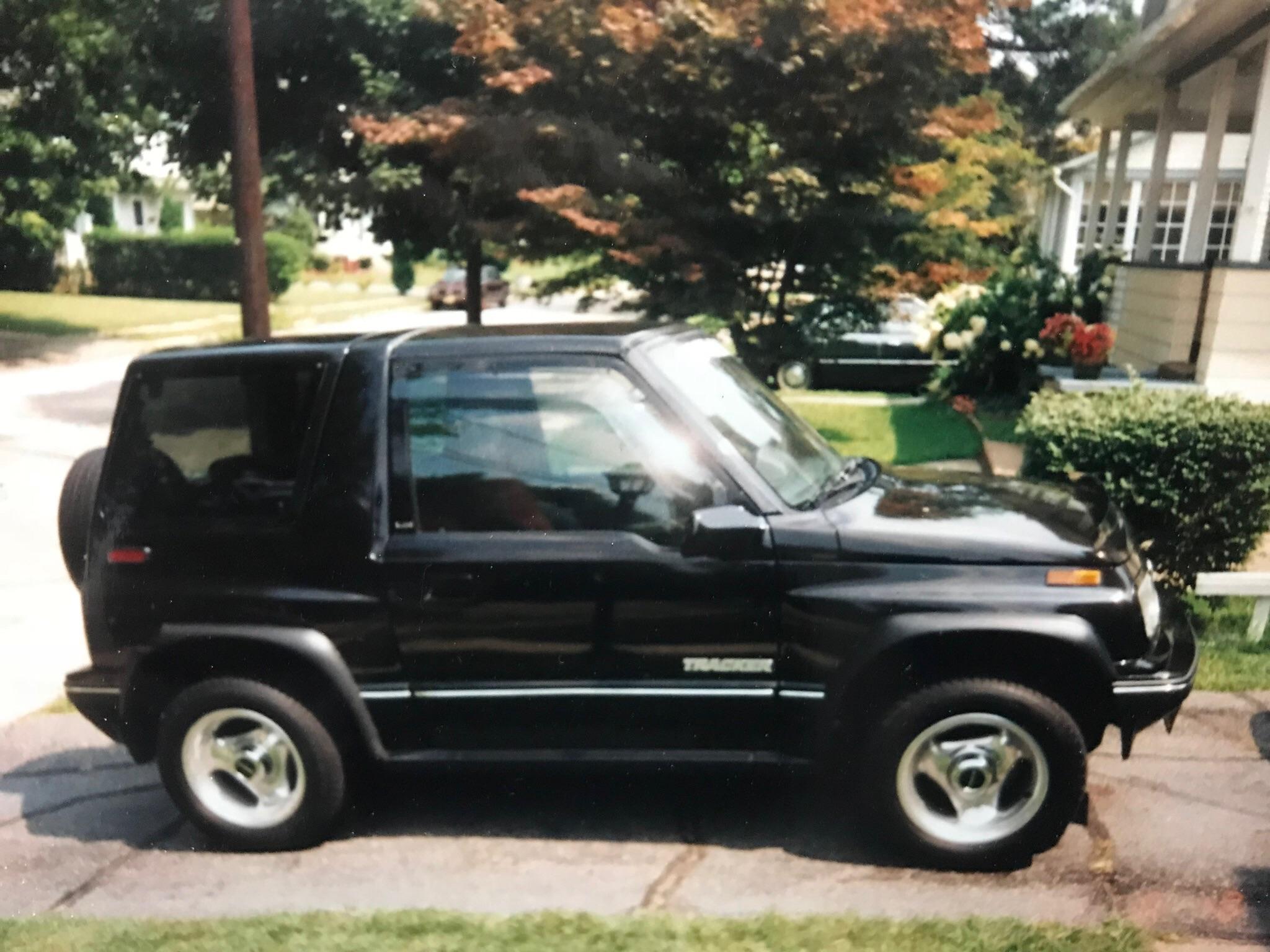 Here’s my first car . A 1991 geo tracker LSI . It ran great and never