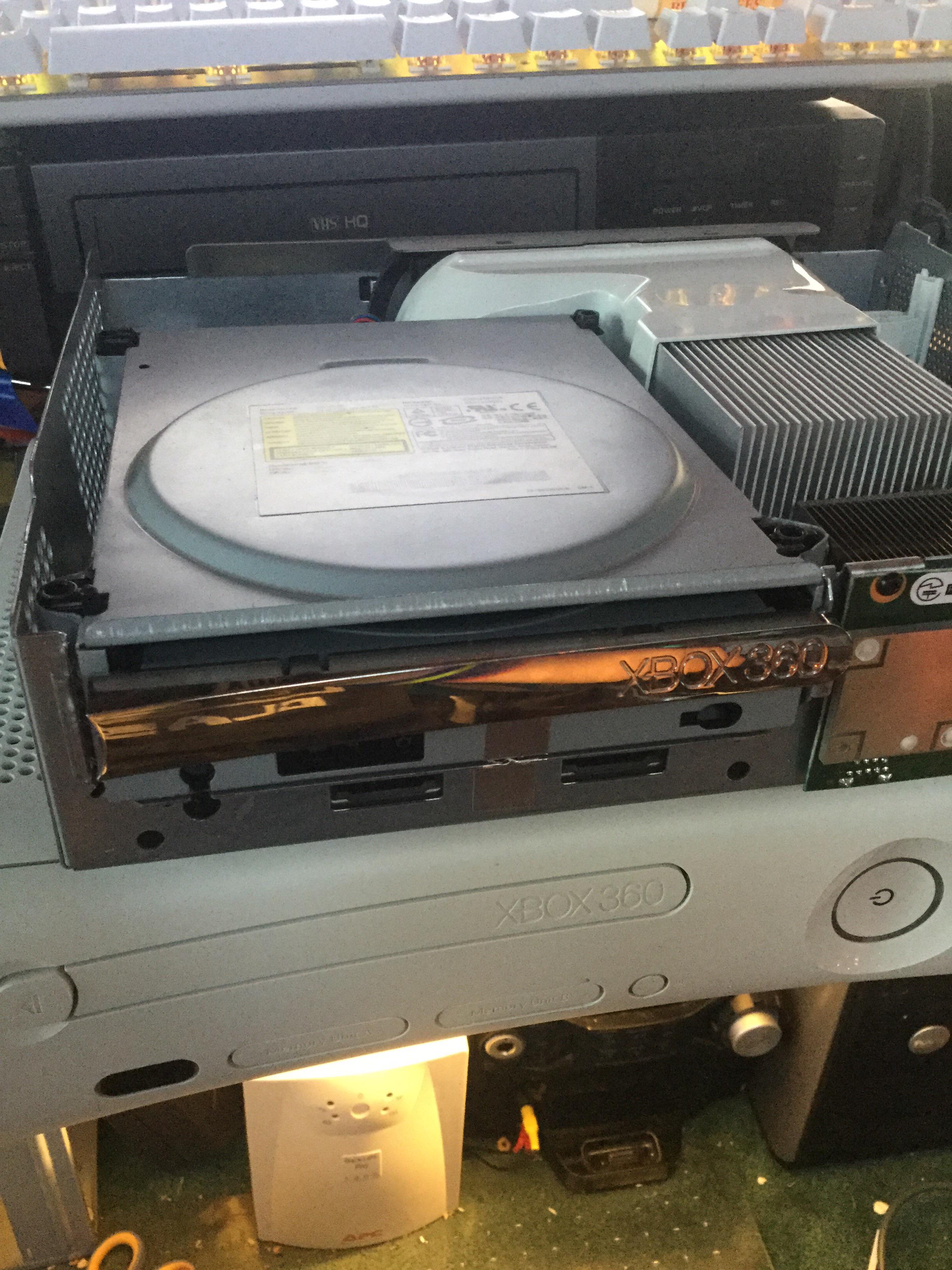 Update on disc drive there seems to be an issue with the top cover