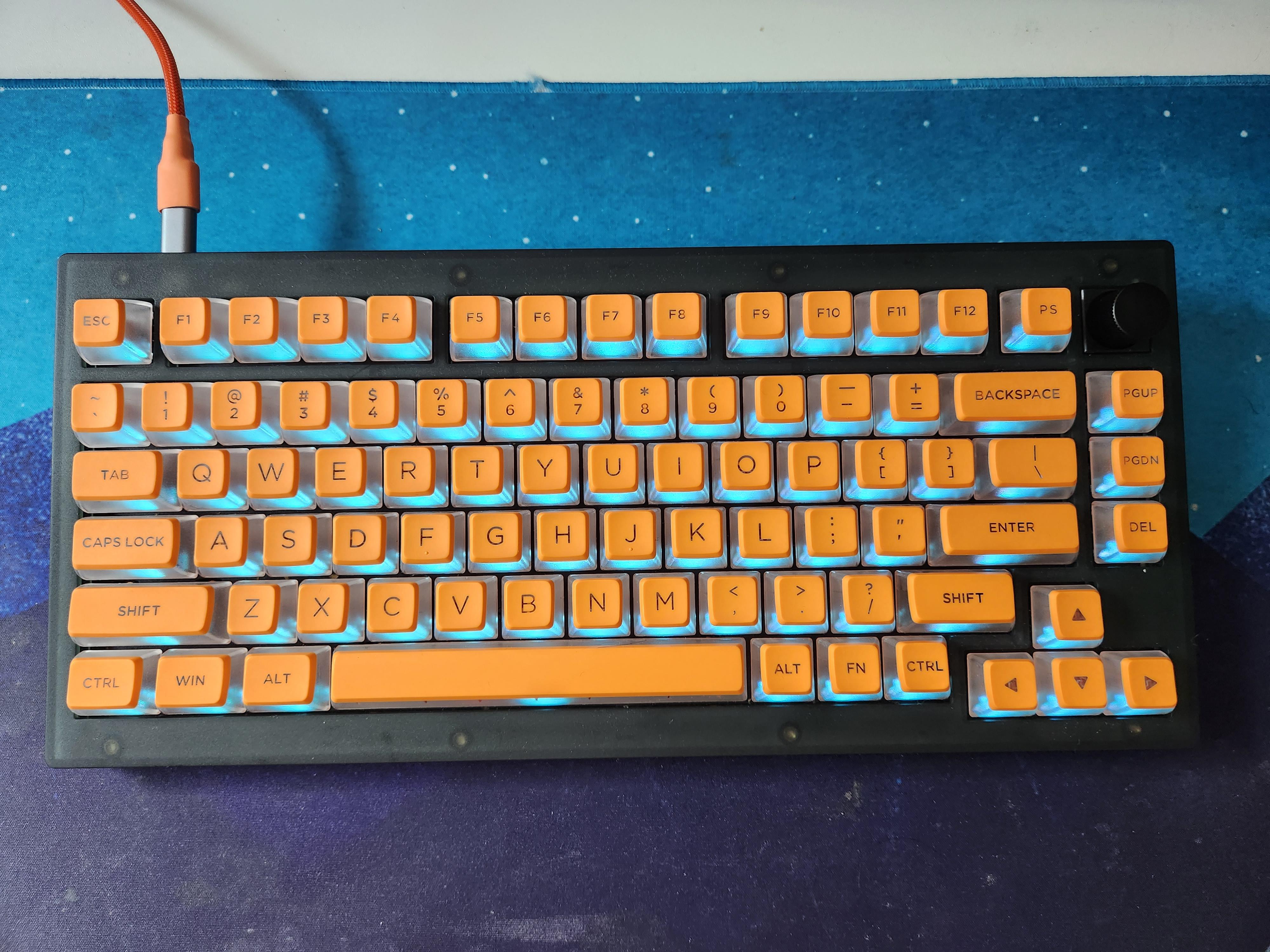 First Build Keychron V1 with Hexgear BoxSwitches and Soda Keycaps r