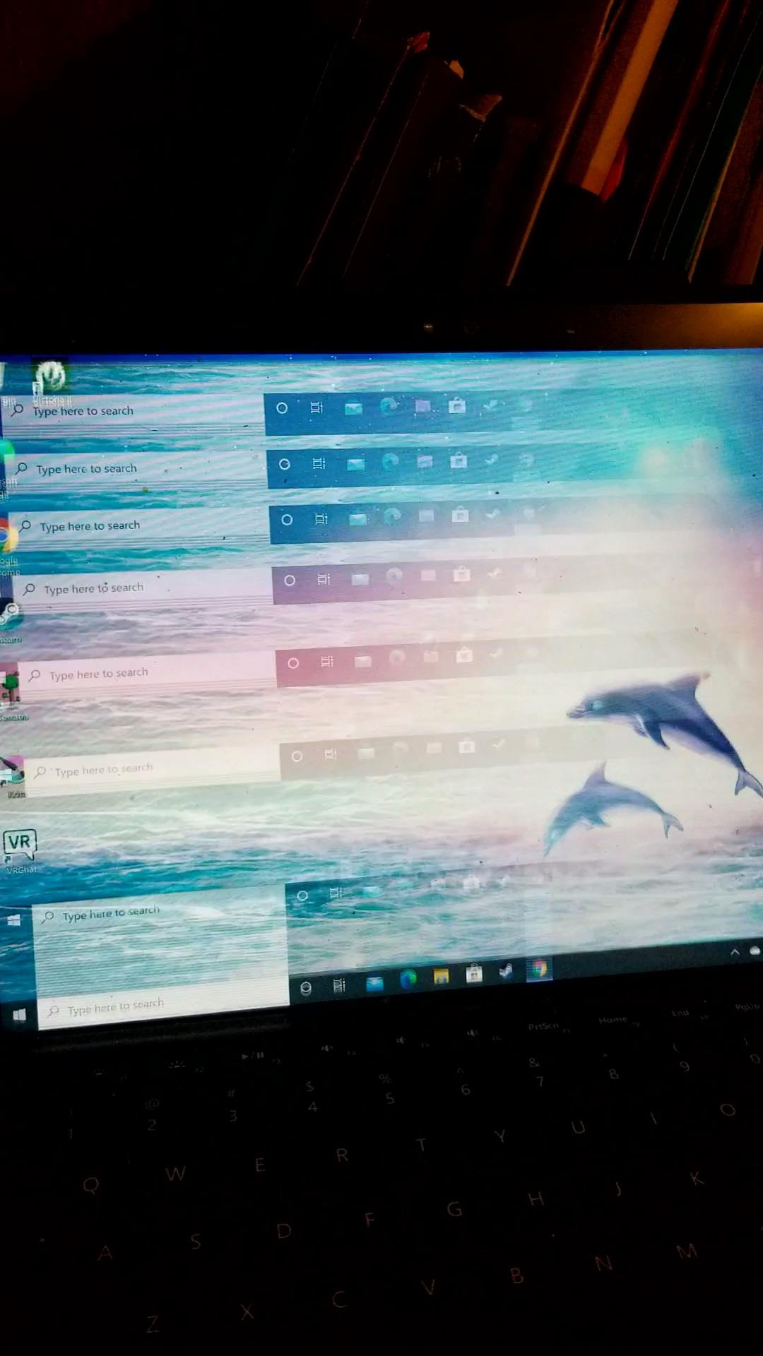 My laptop glitches out like this when it overheats. r/hardwaregore