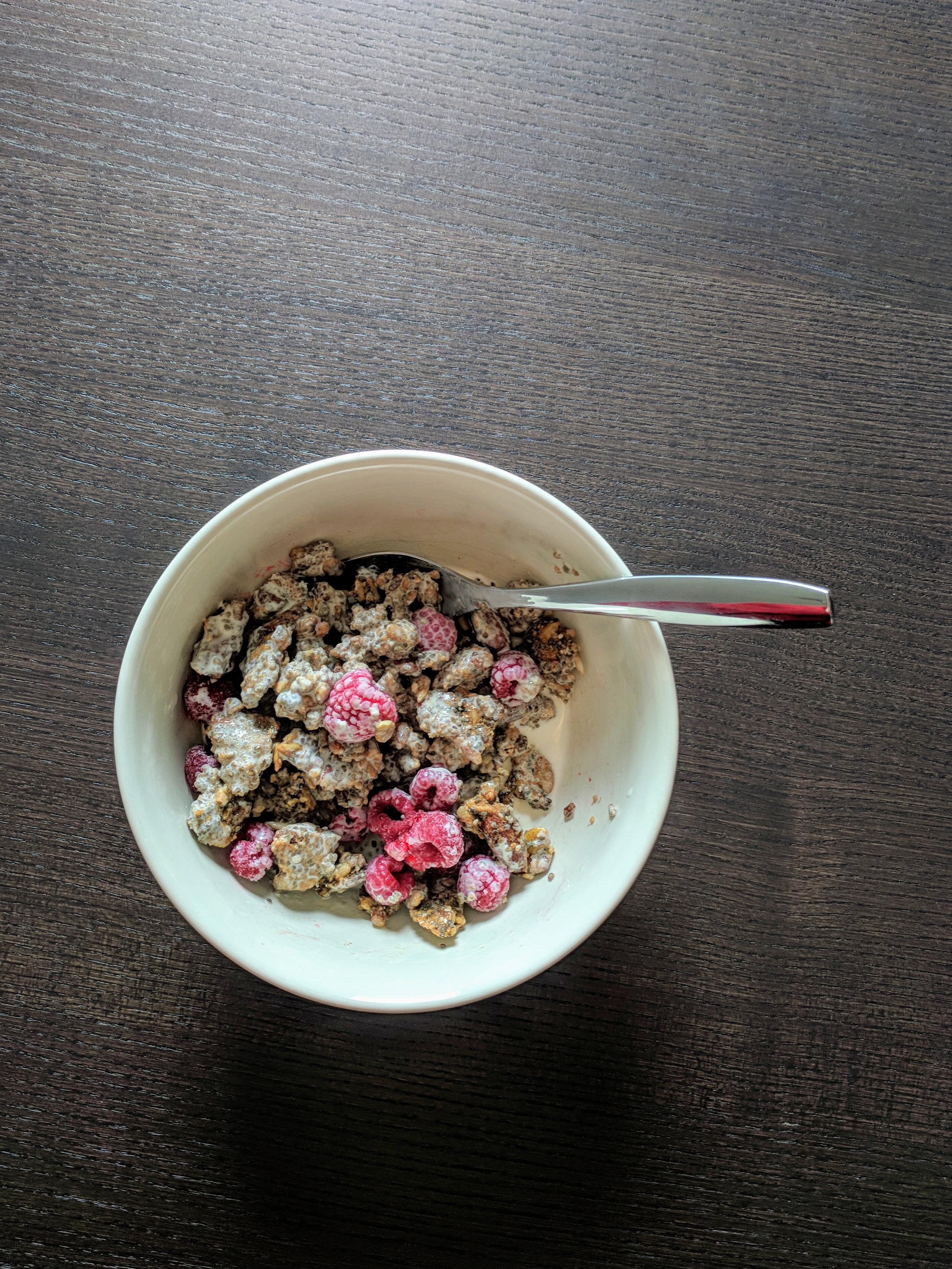 oh damn grainfree + keto granola 🤤 r/ketorecipes