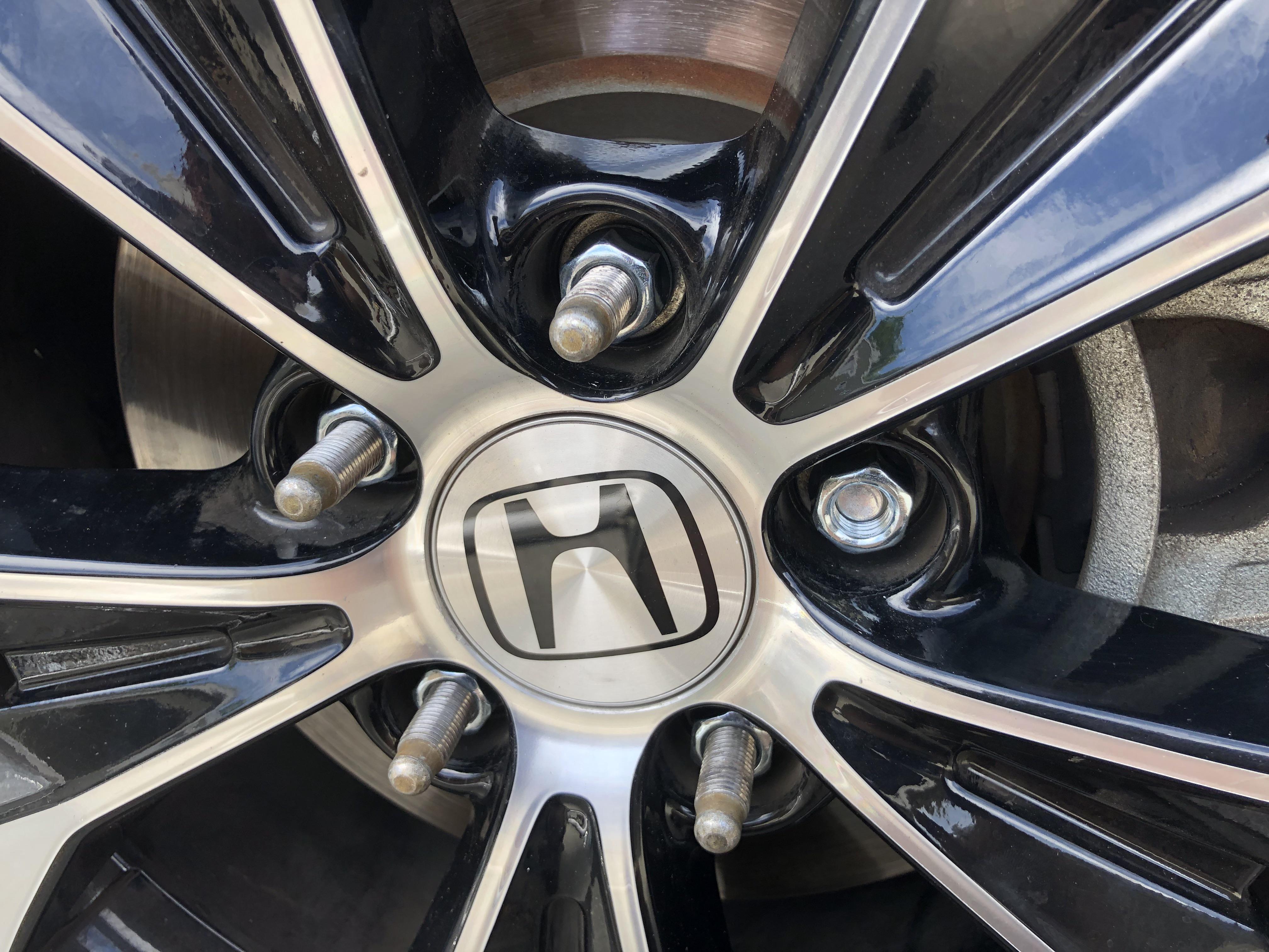 Why does my OEM wheel stud seem too short… explanation in comments : r