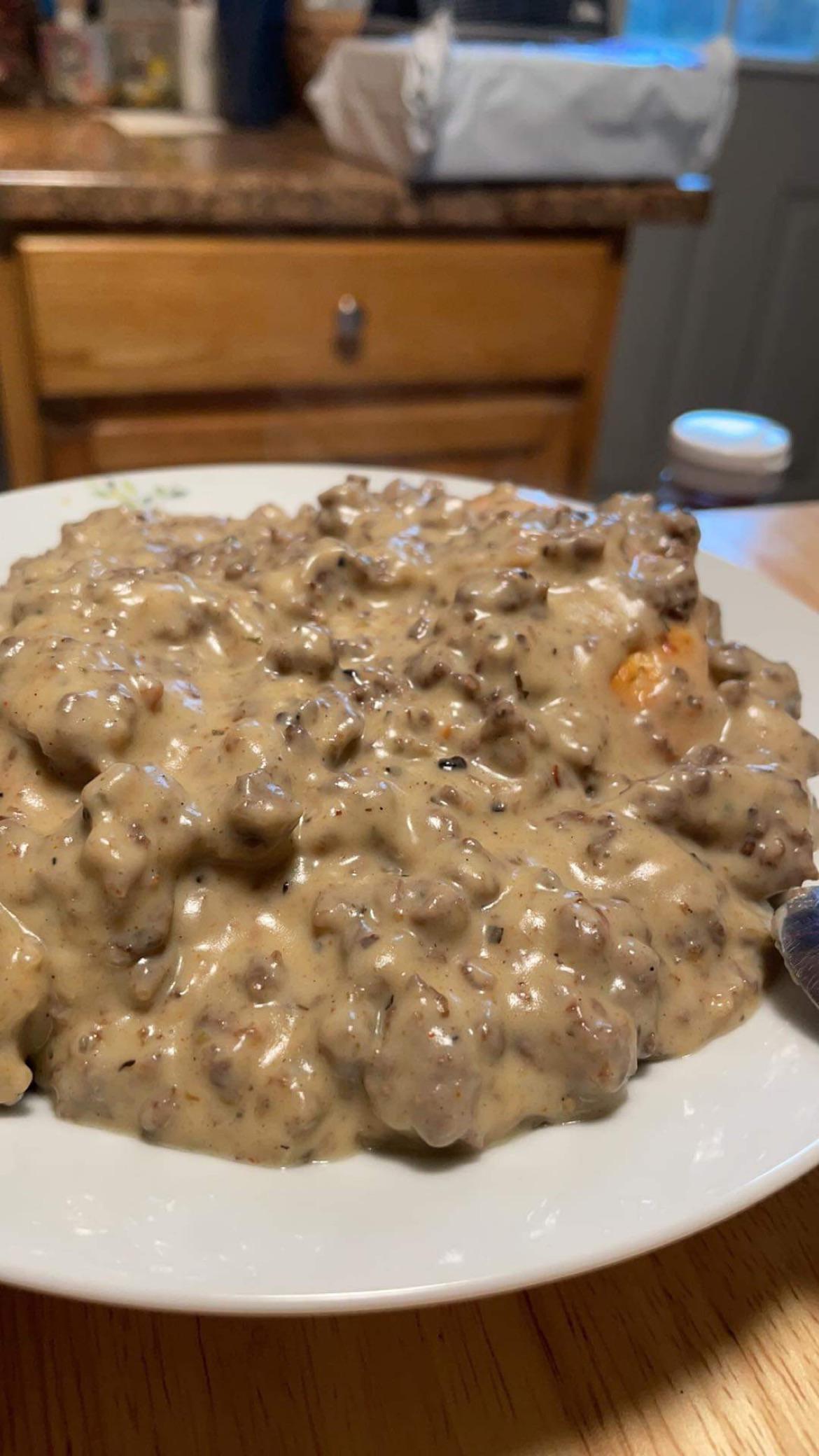 Venison sausage gravy over biscuits r/FoodPorn