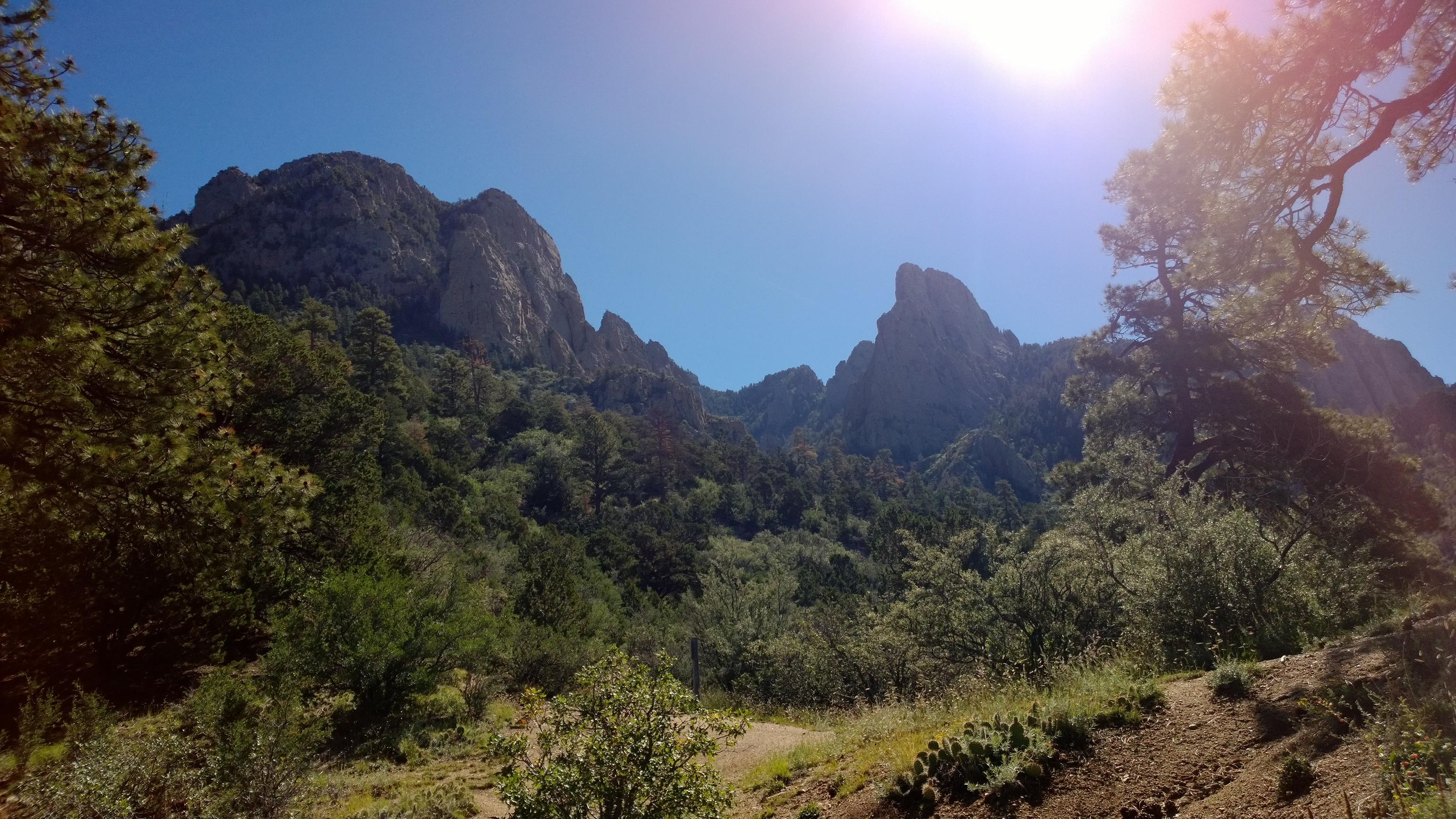 Along the La Luz Trail in the Sandia Mountains of New Mexico [3072x1728