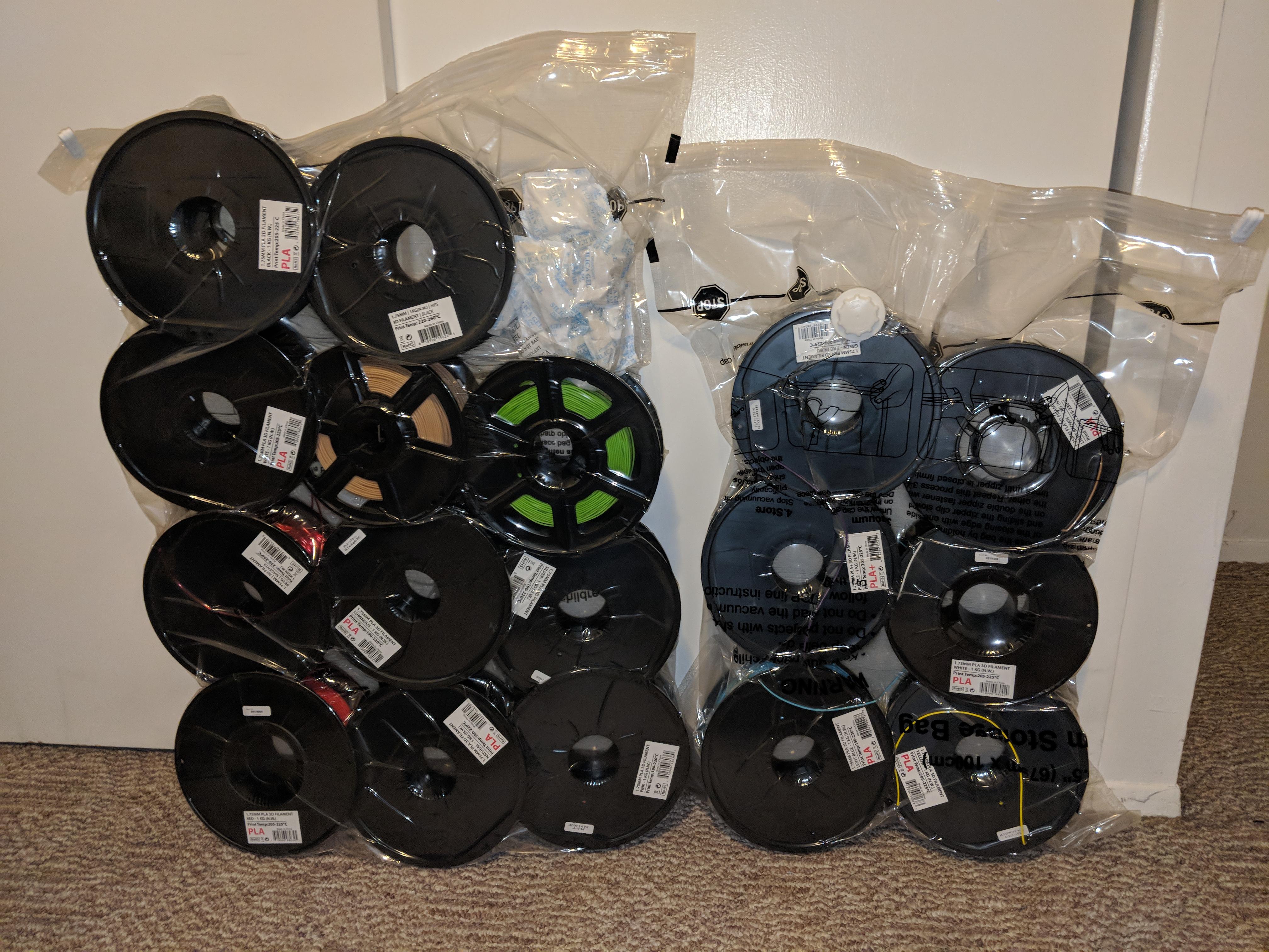 New vacuum bags came from amazon today. Upping my storage game. r/3Dprinting