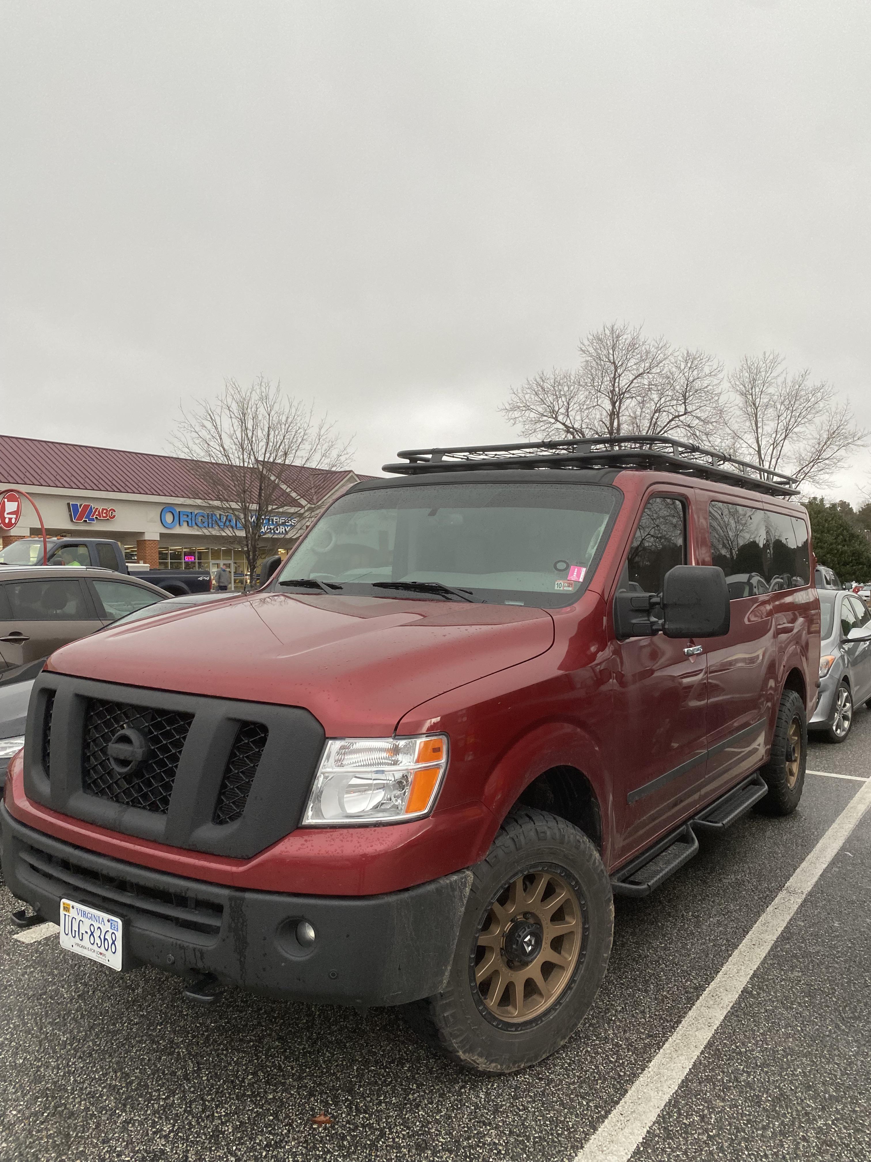 Battle Nissan Battlecars