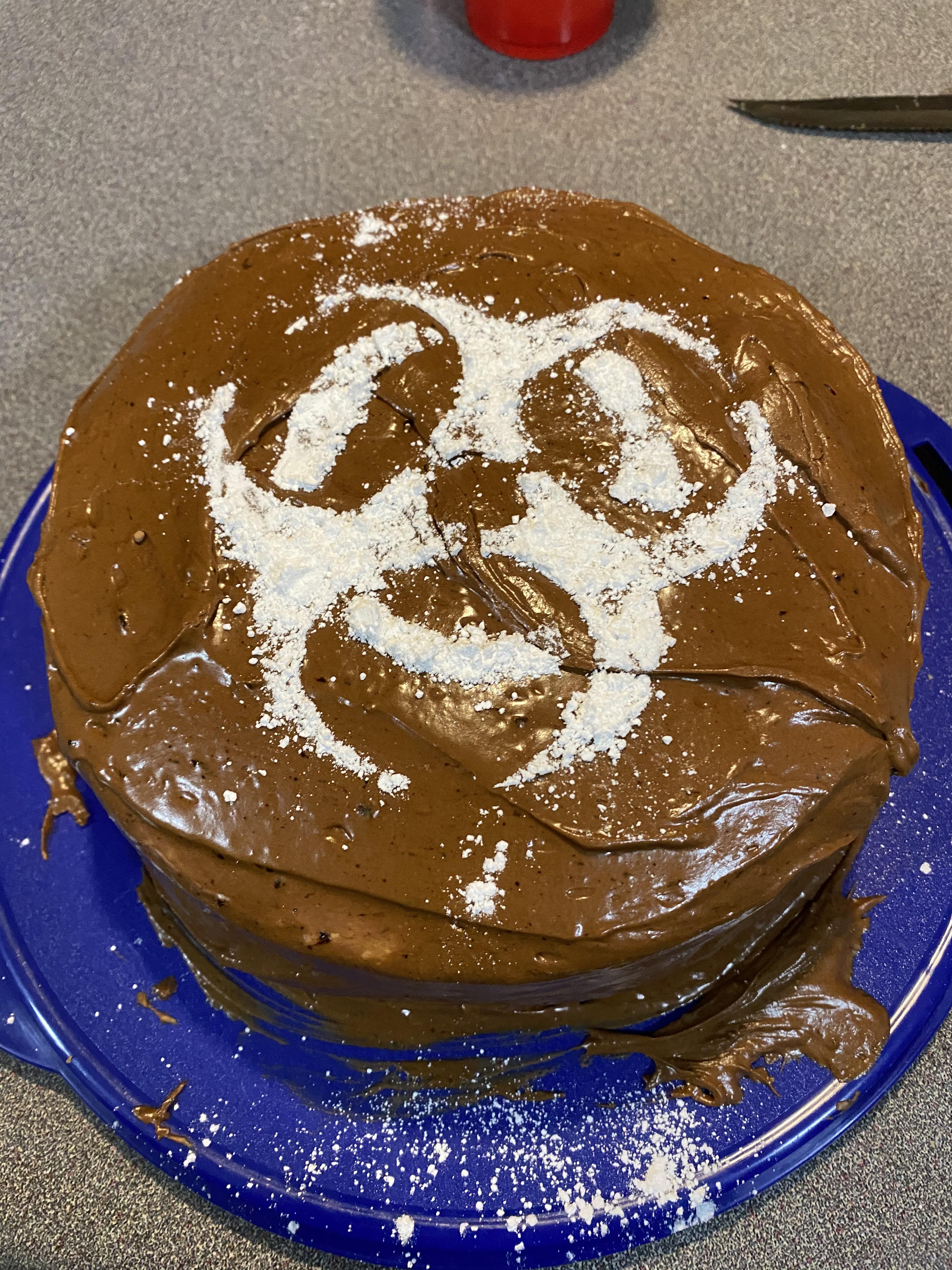 Quarantine cake I made 😂 r/funny