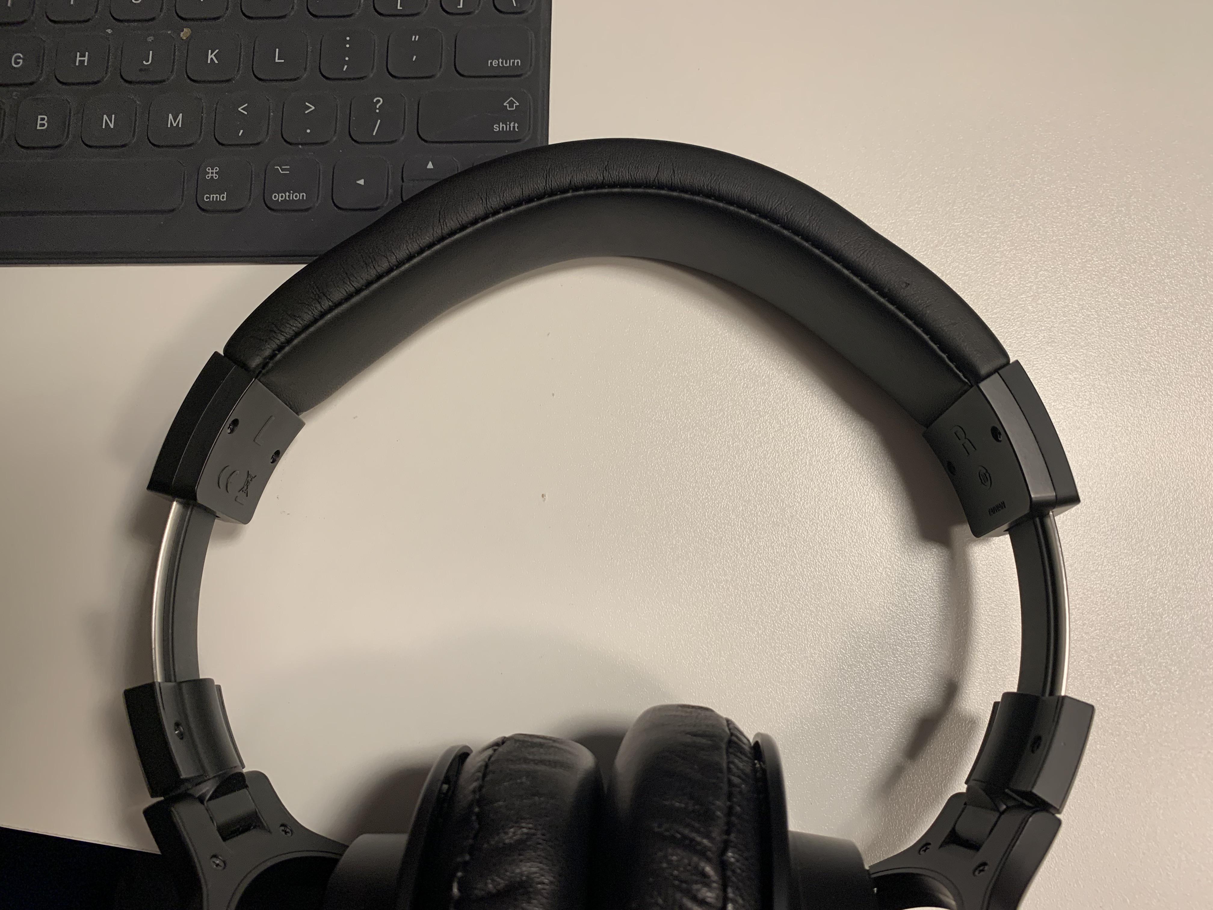 Is anyone else’s head this big? r/headphones