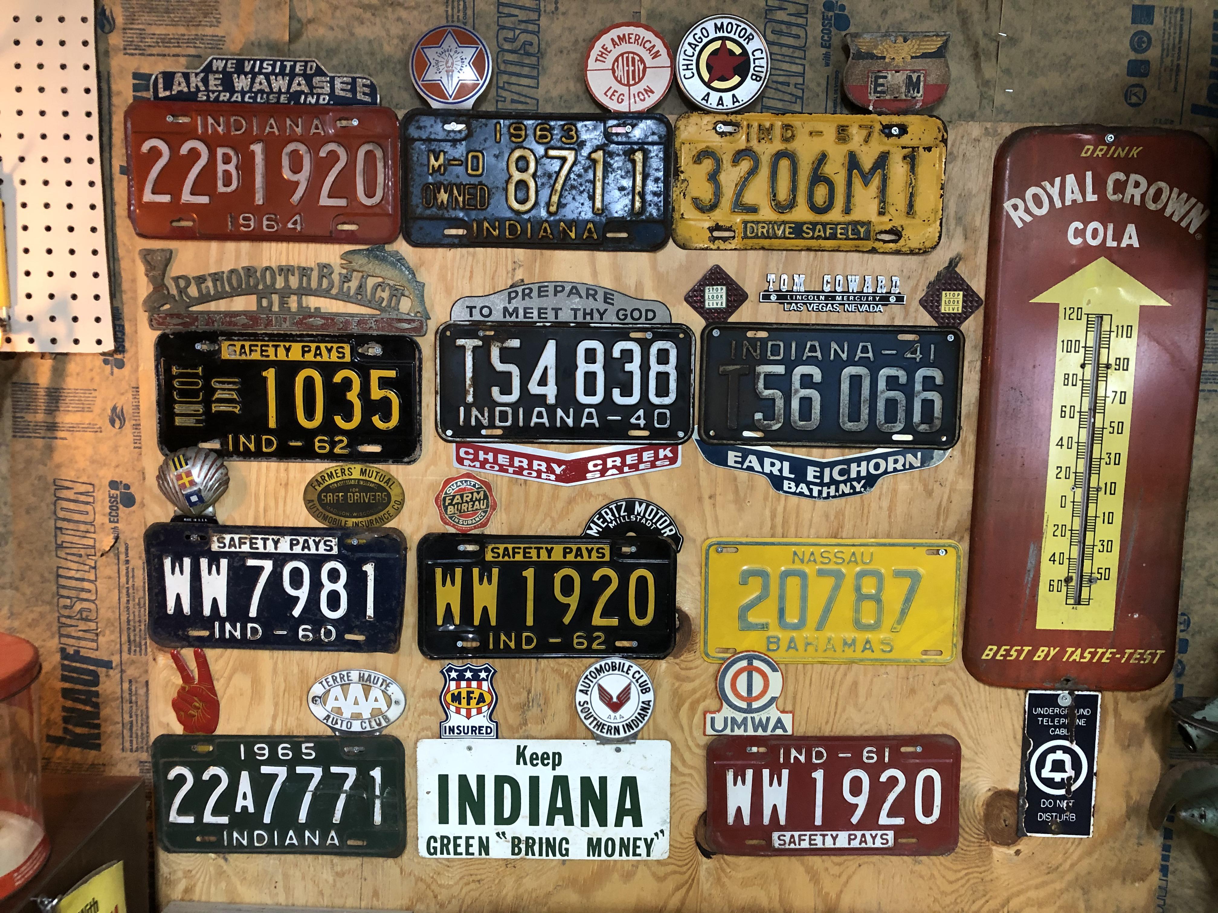 Some of my license plates and license plate toppers. r/CoolCollections