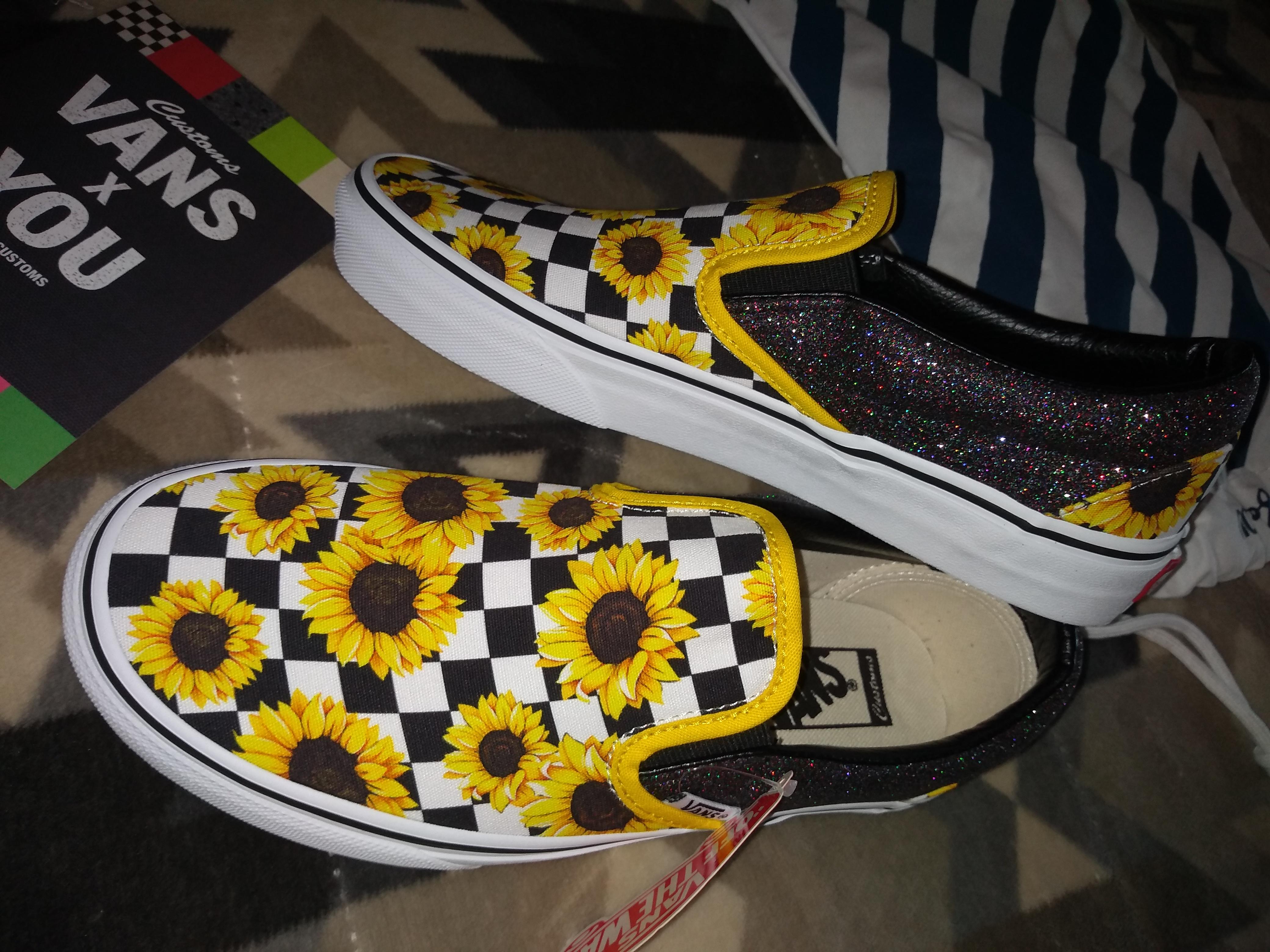 🌻 Finally got my sunflower vans! They're r/Vans
