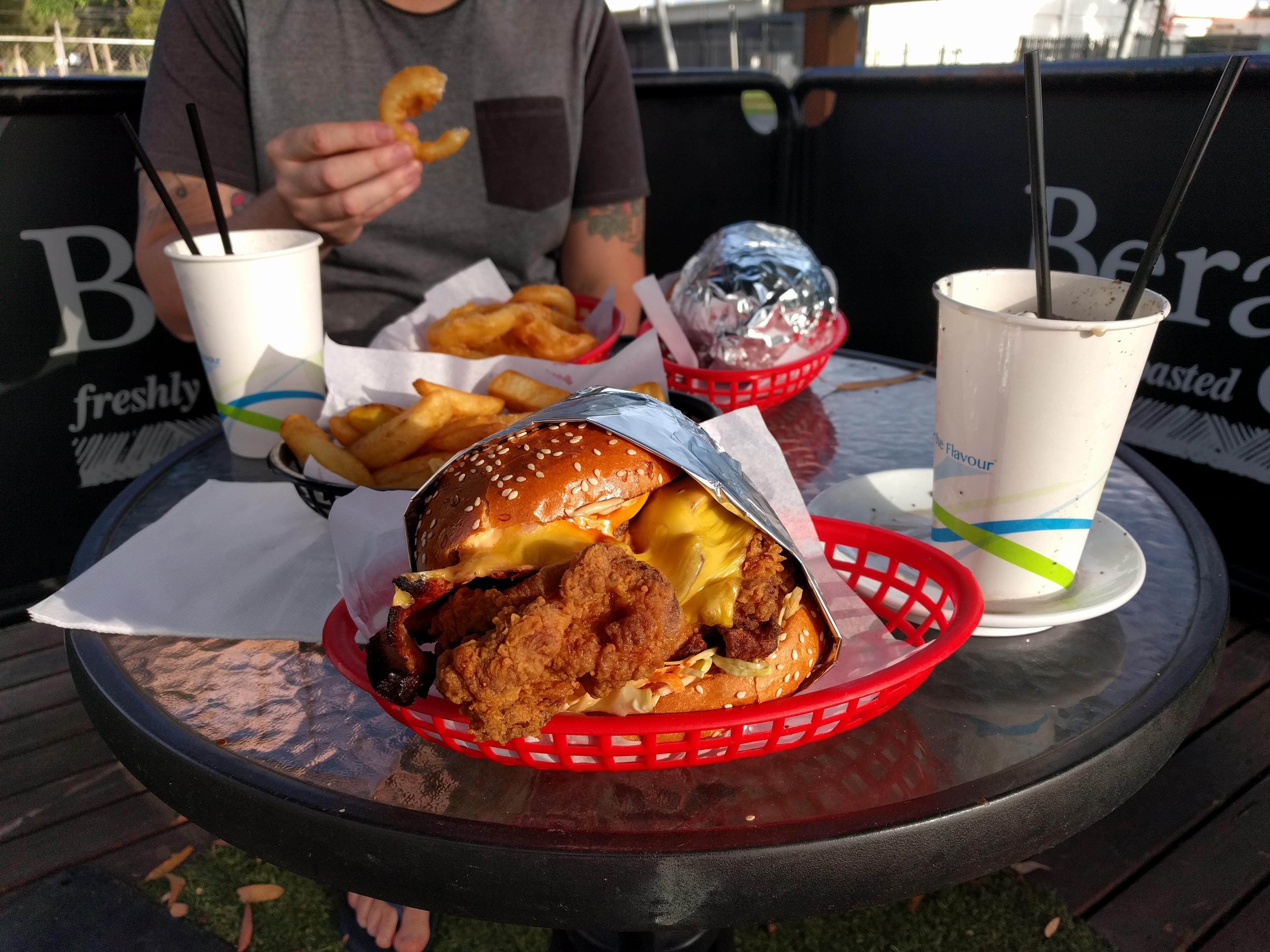 [I Ate] Double fried chicken Burger r/food