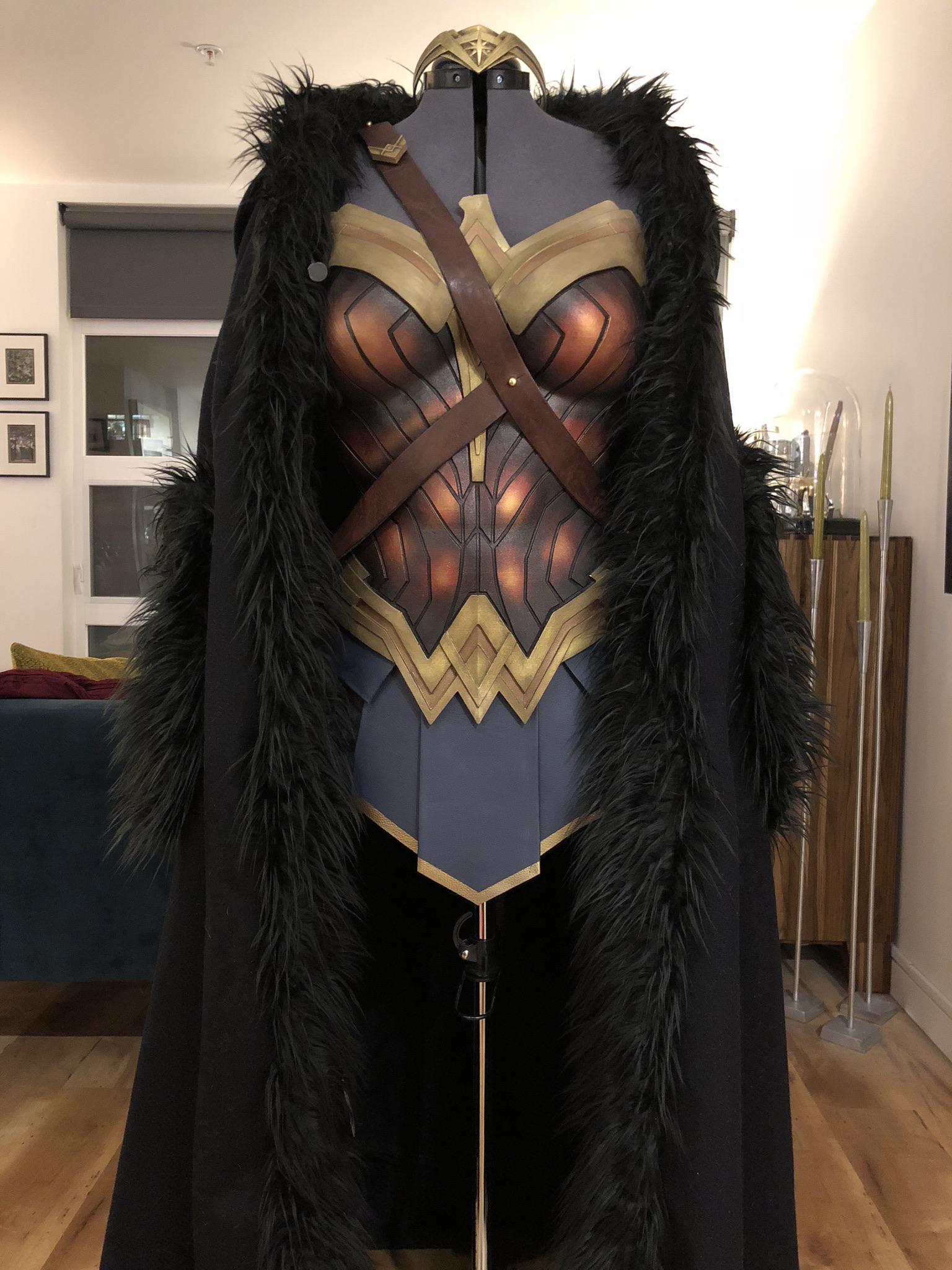 [cosplay] Here’s my Wonder Woman armor I made for 2017 ECCC. This was