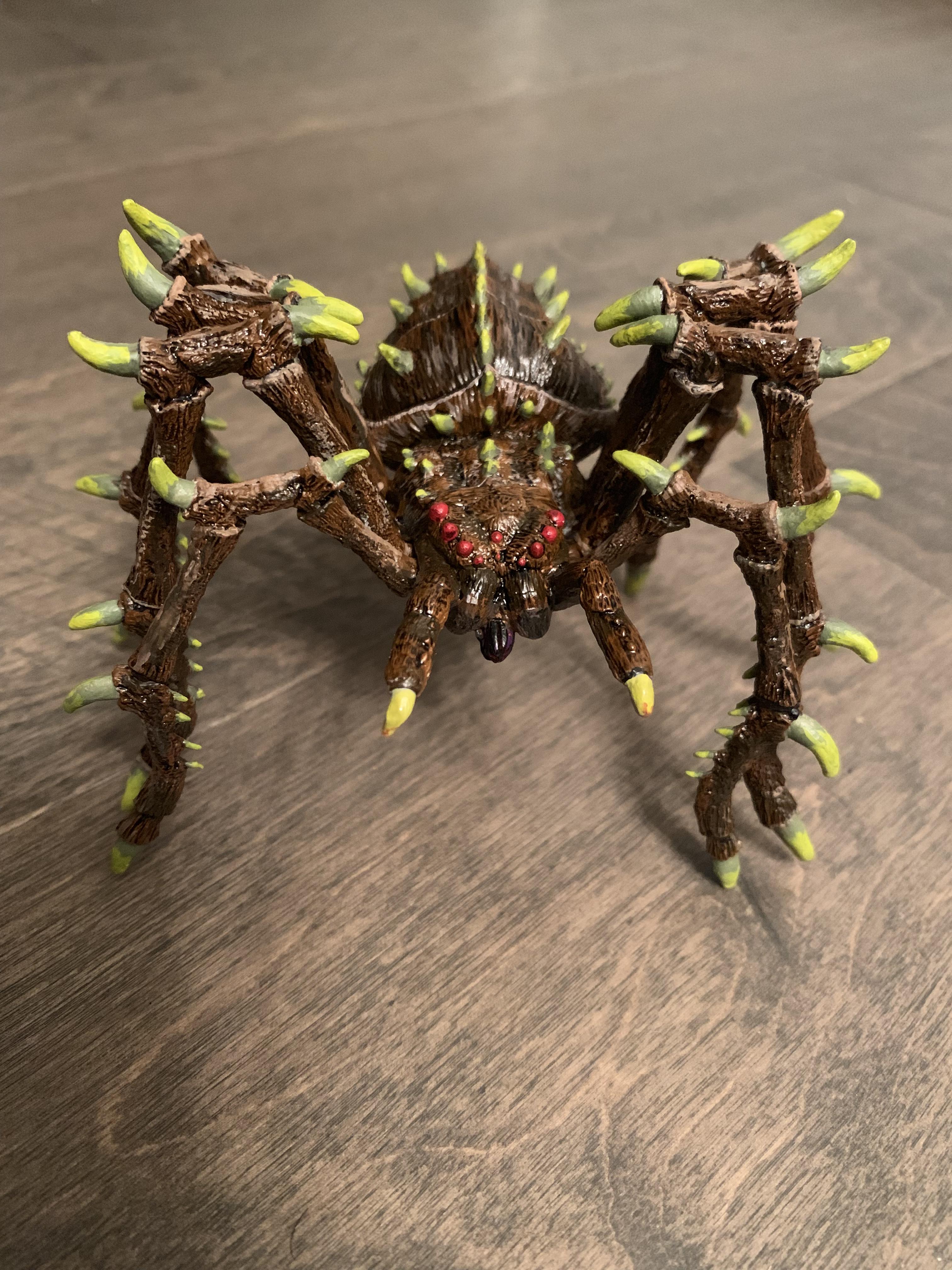 I painted my first figure (colossal spider) r/DungeonsAndDragons