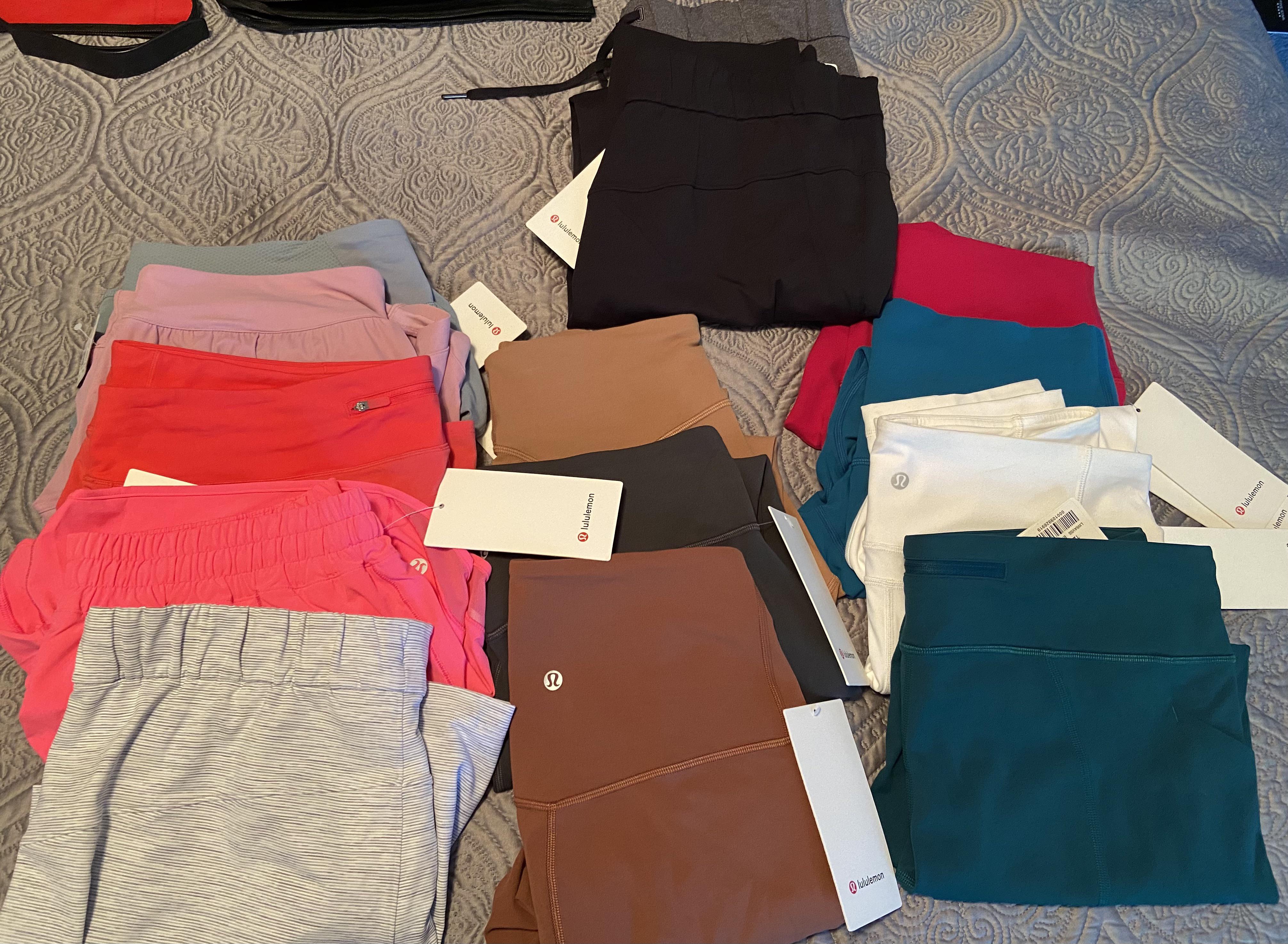 lululemon clearance stores closing