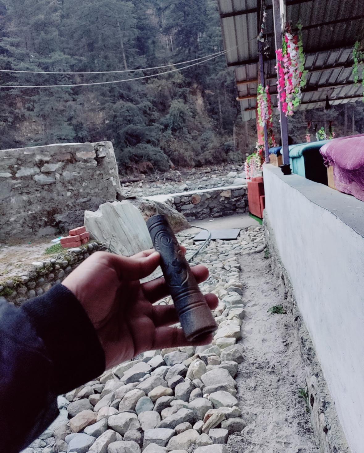 Bong makes me cough out my lungs r/IndianEnts