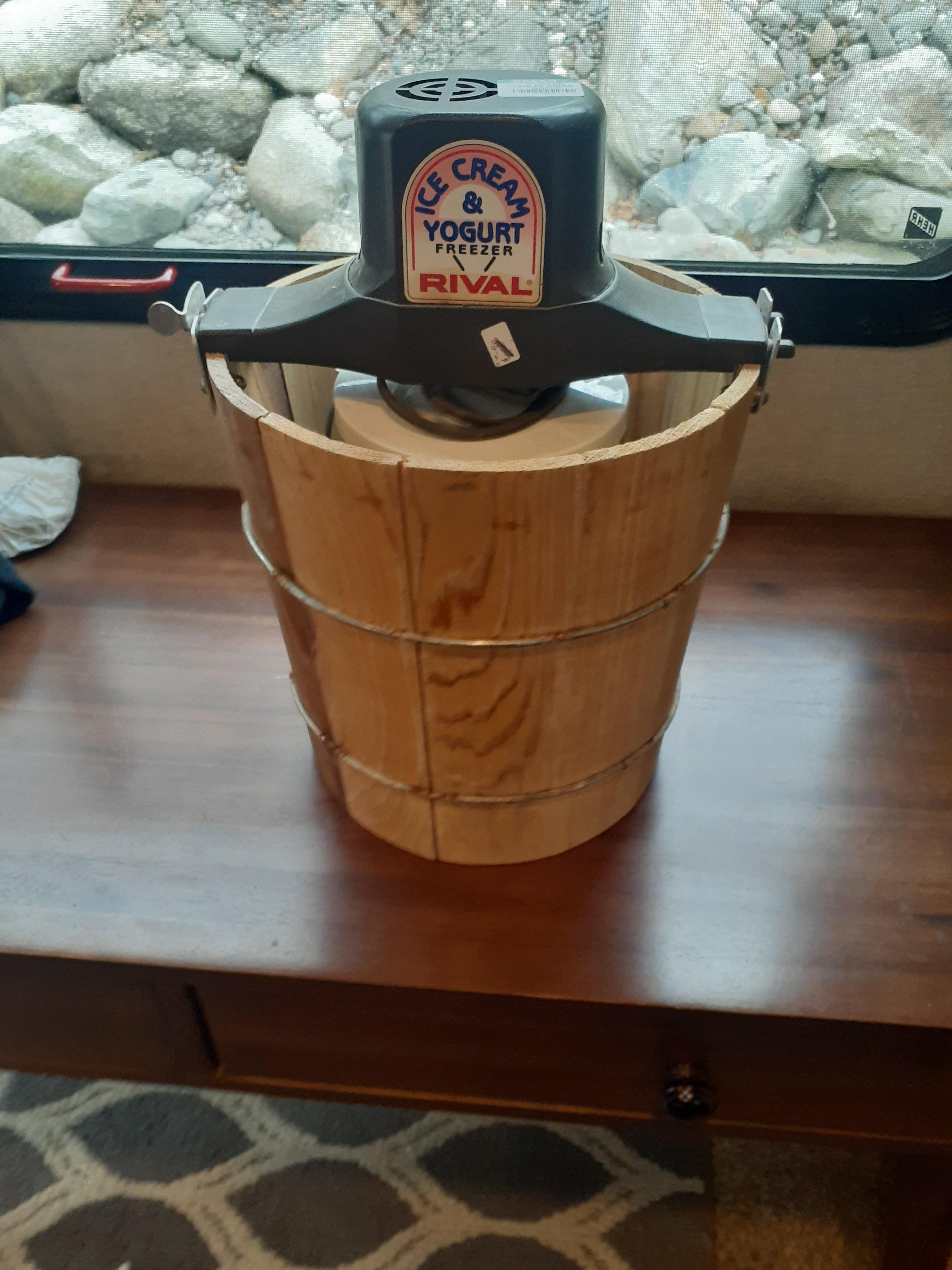 Working vintage Rival ice cream maker 10 at Goodwill r