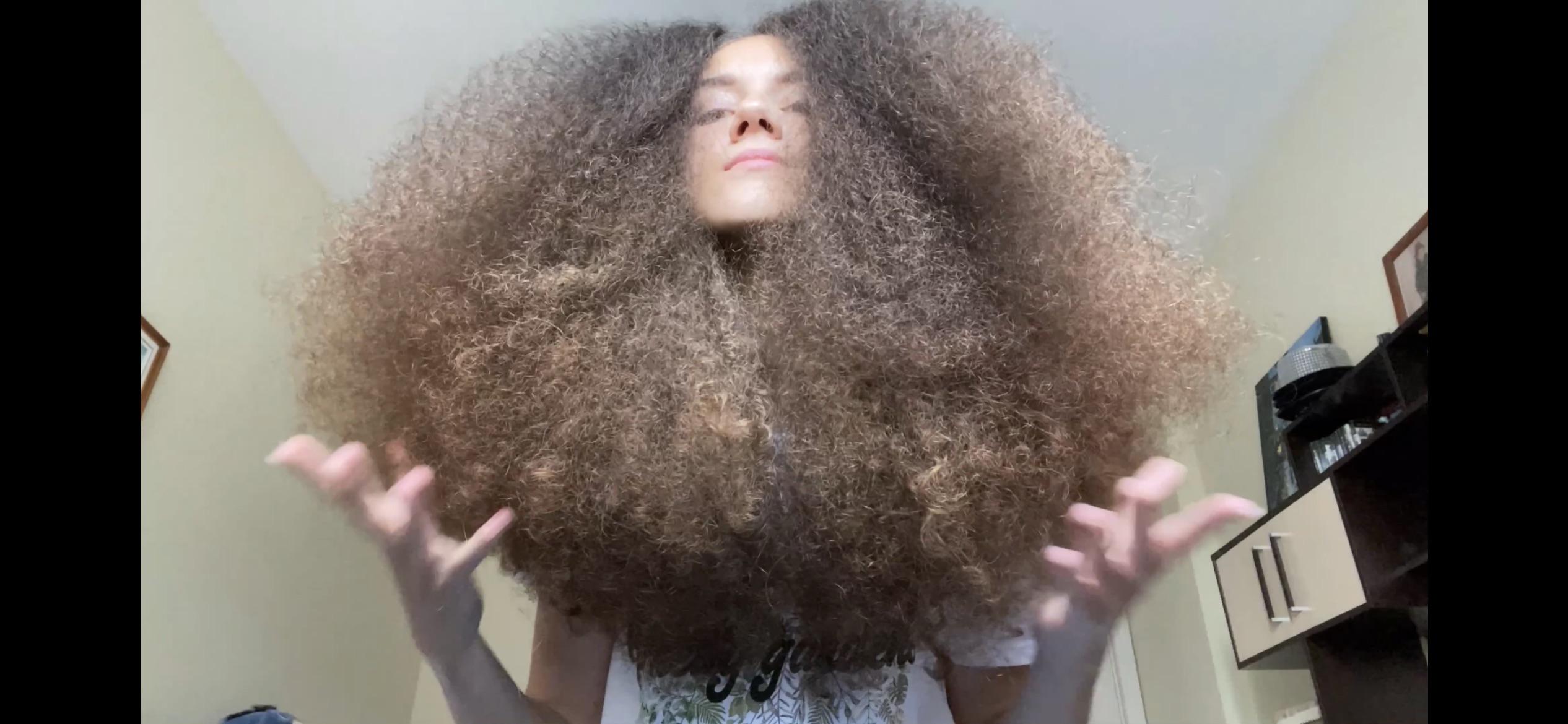 Have you ever wanted to brush out your curls to feel like an absolute