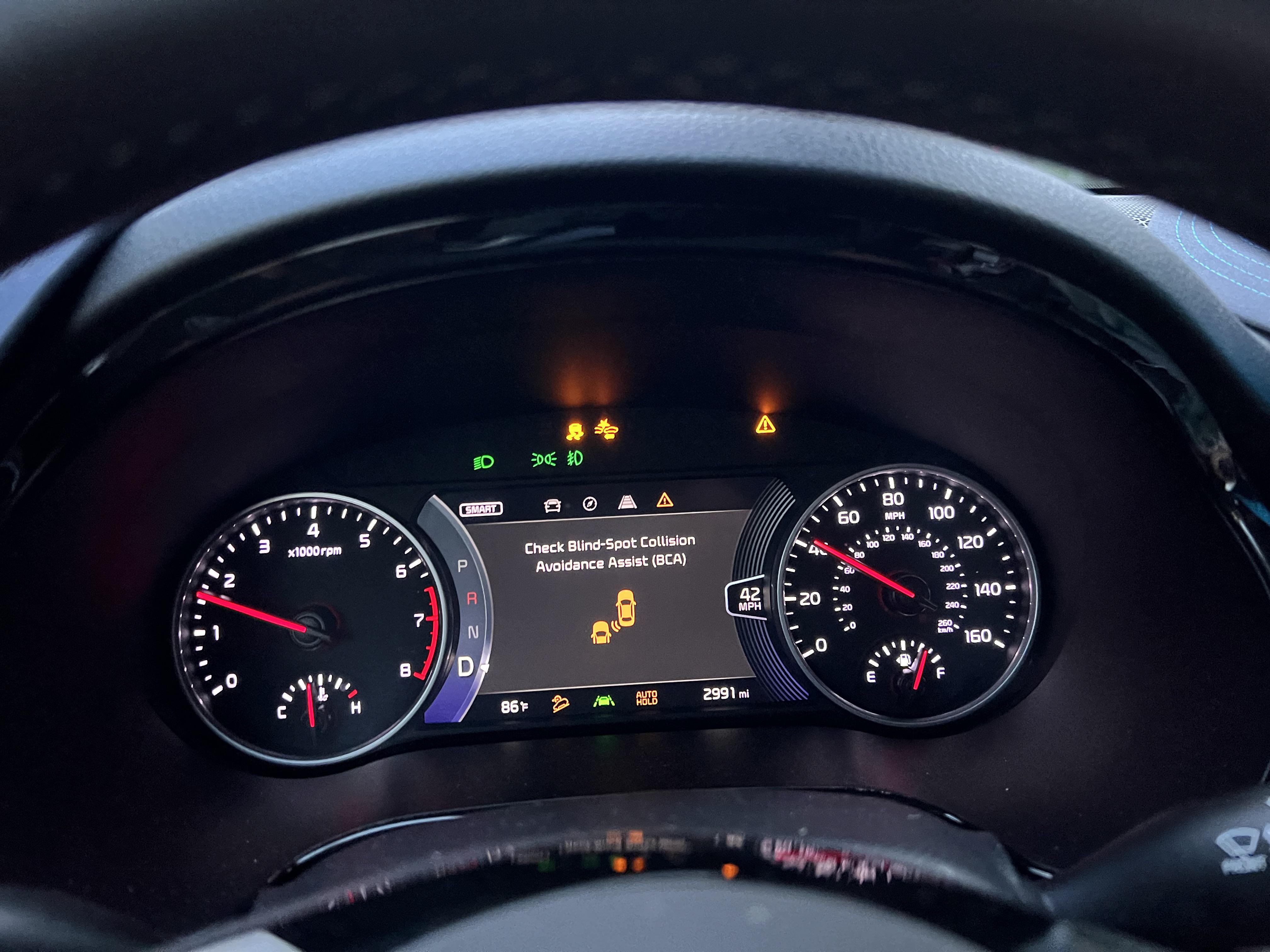 Anyway have this happen? Dash lit up like a Christmas tree randomly 😮😐