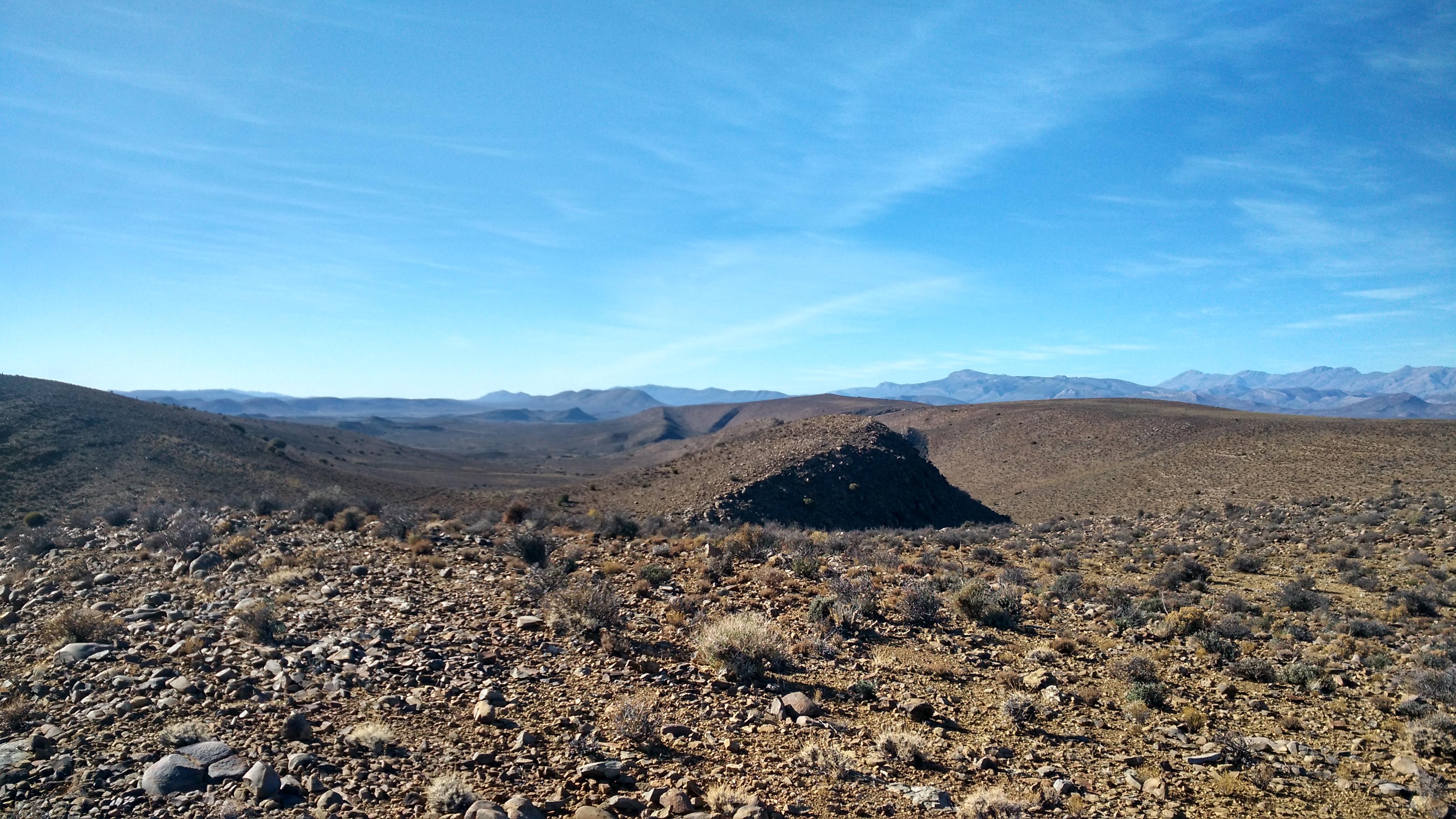 The barren, but beautiful landscape of Laingsburg, South Africa. [OC