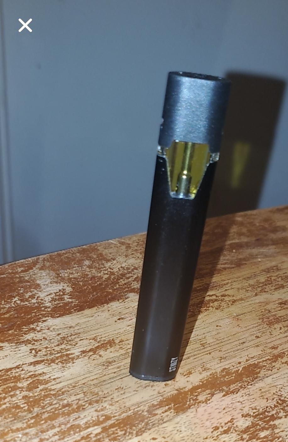 I swear fresh stiiizy pod on the battery is the most beautiful thing