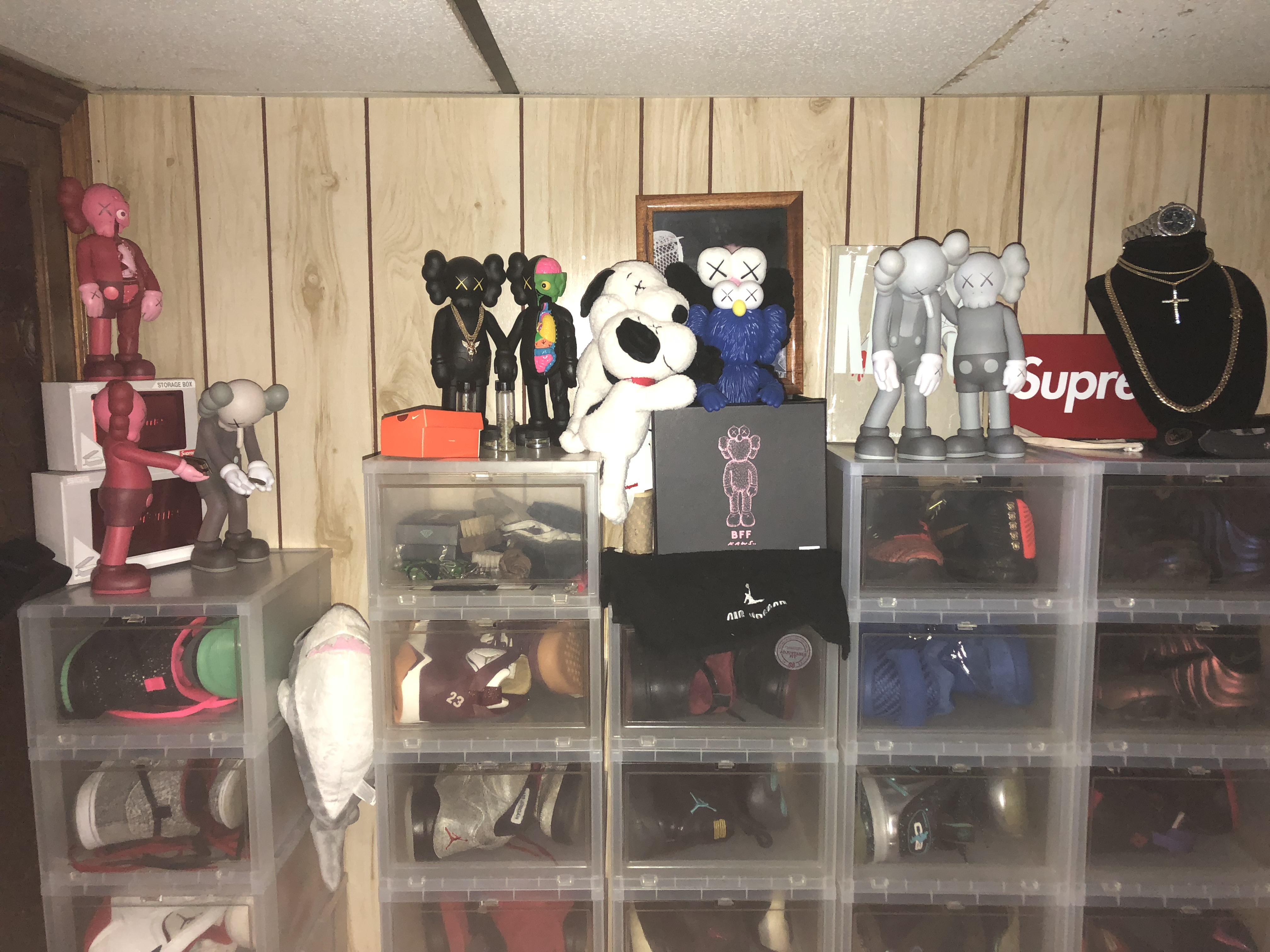 New apartment, New setup... still a work in progess.. really hoping I’m