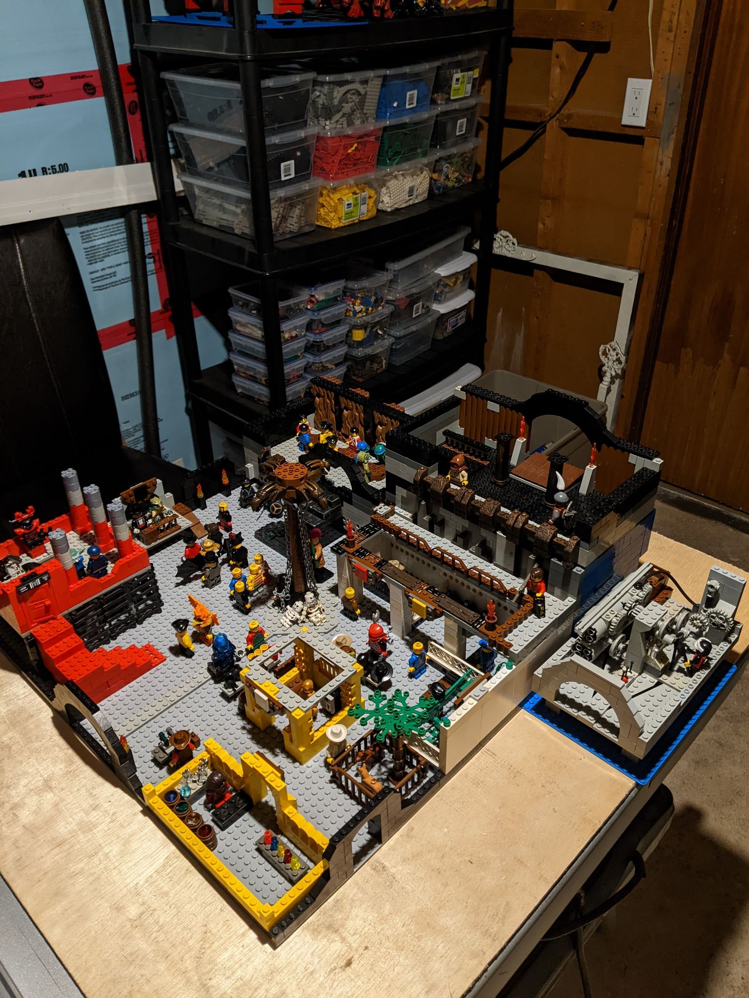 My biggest dnd build to date! An underground blackmarket featuring a