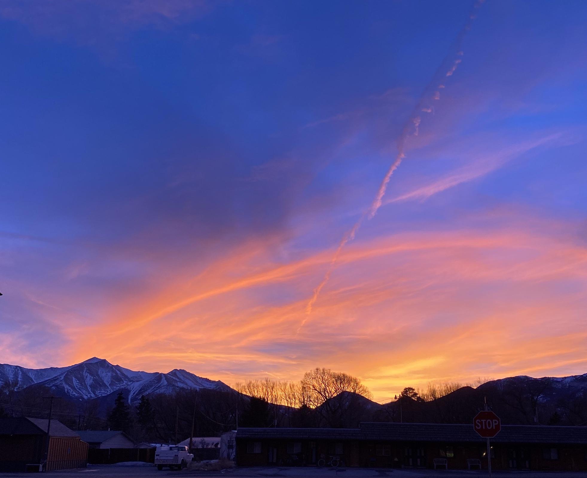 Buena Vista sunset r/Colorado
