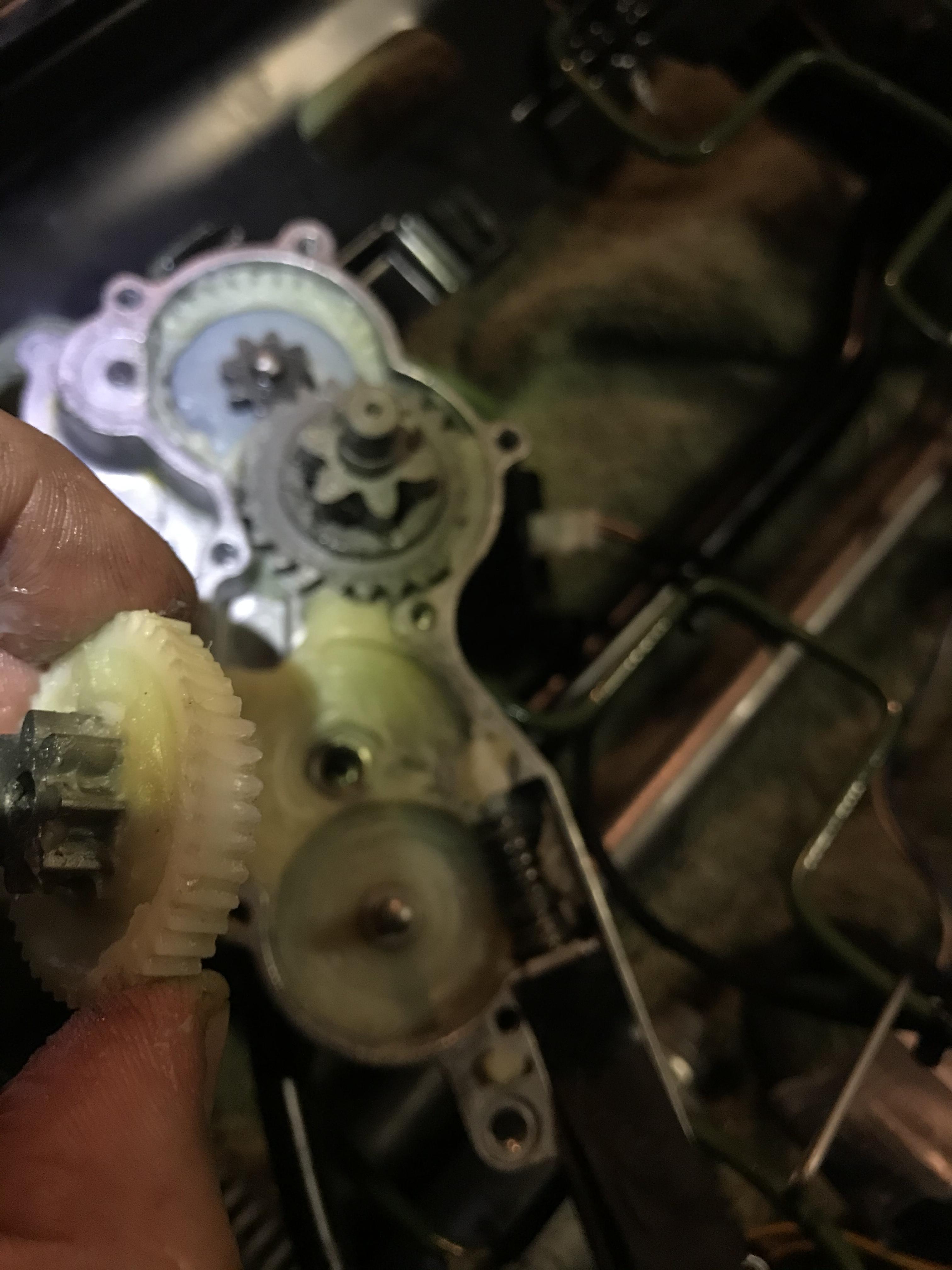 03 e39 stripped plastic gear in seat gearbox. Are there any repair kits