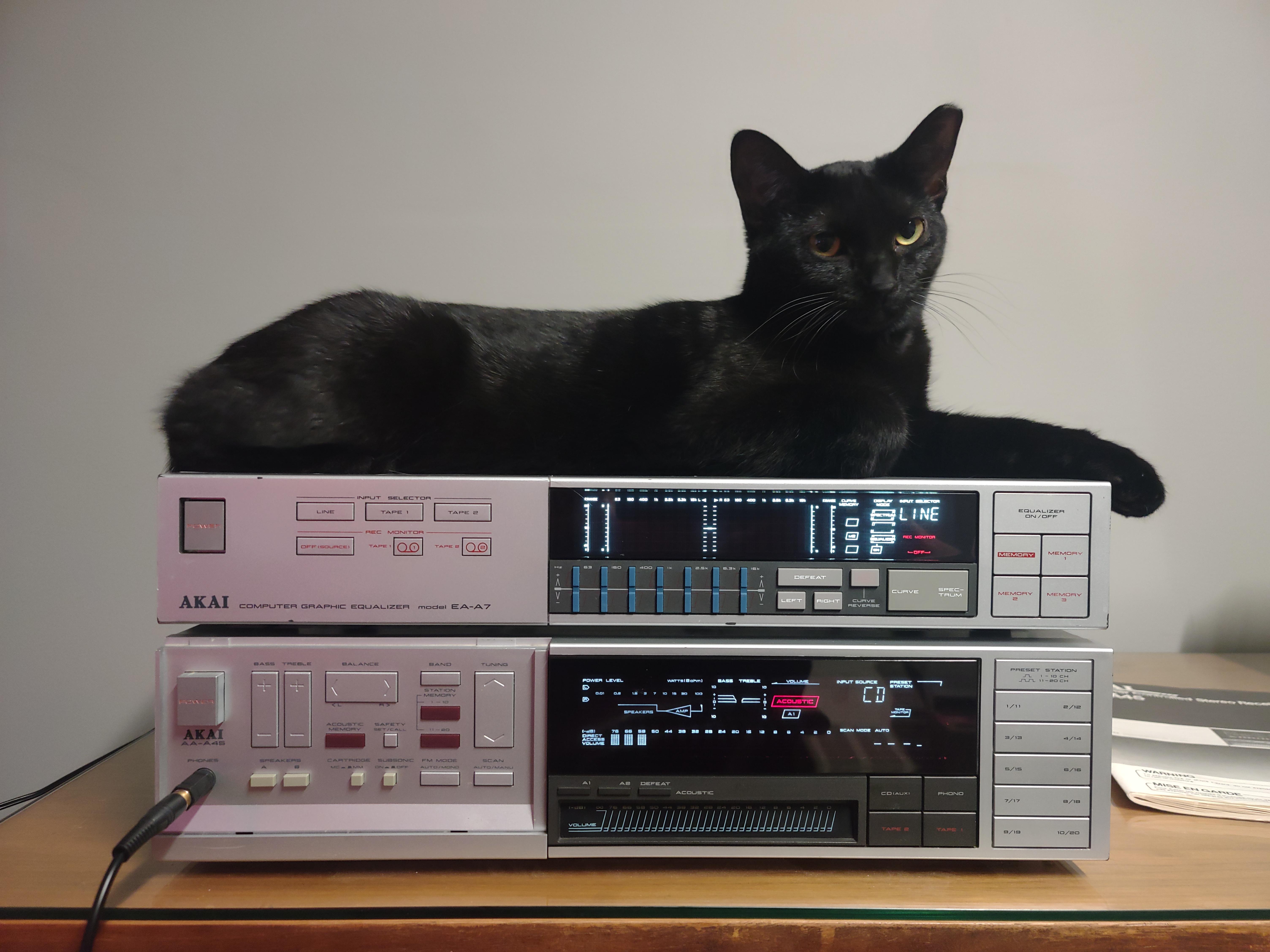 NoS Akai AAA45 Receriver and used EAA7 Equalizer / Spectrum Analyzer