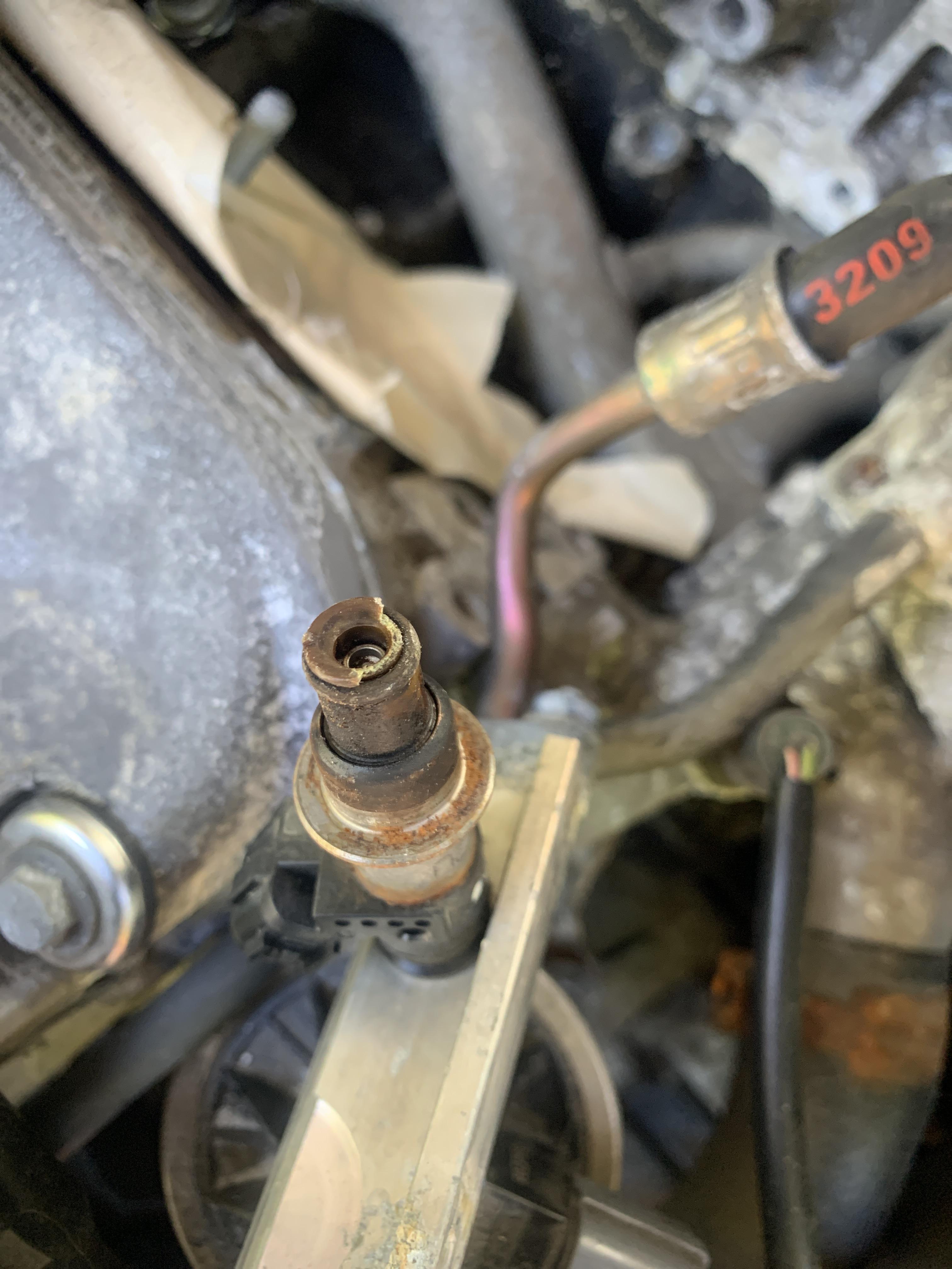 Fuel injectors tips are chipped off. Can I reinstall or do I need to