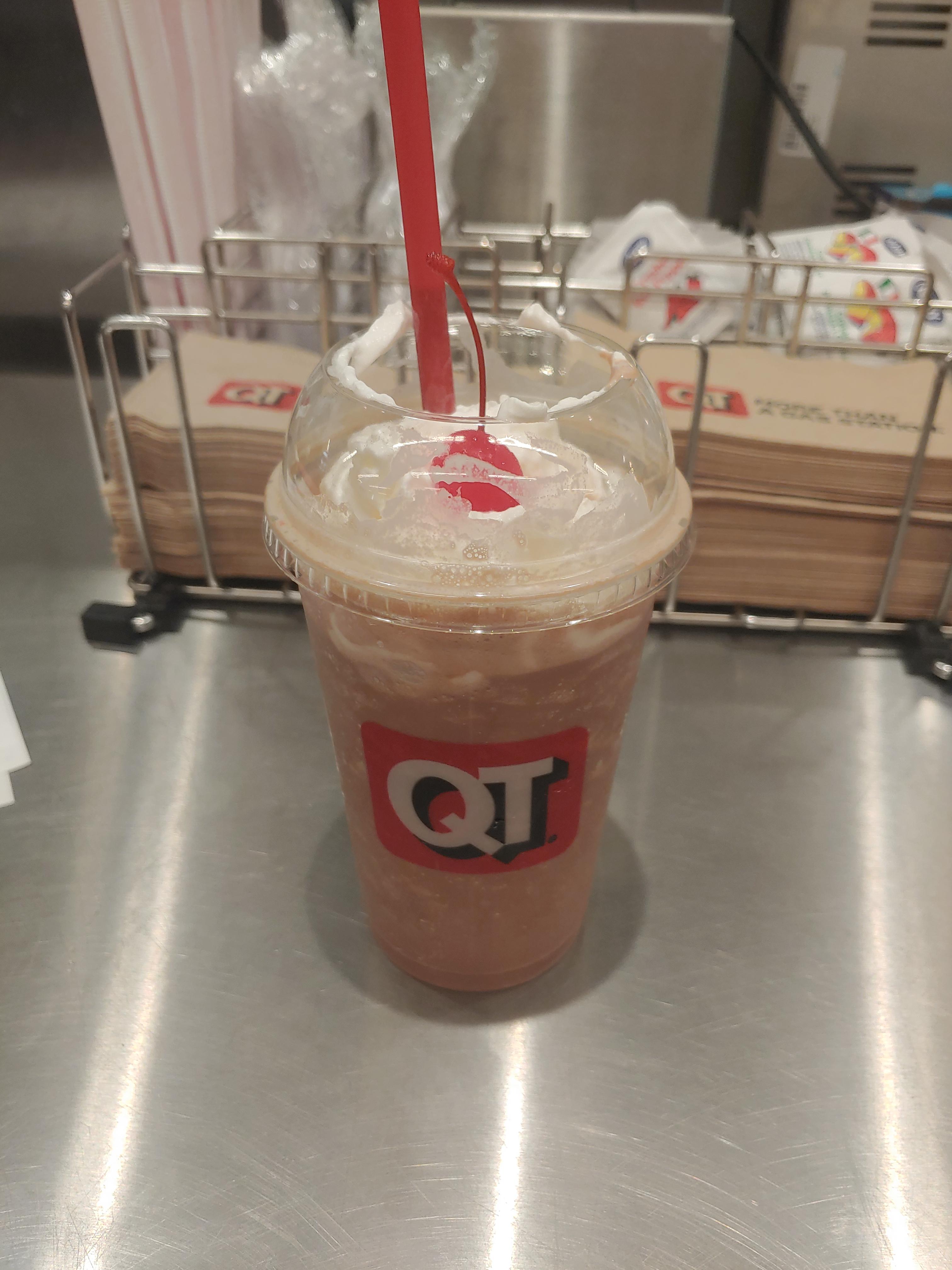 Coffee Milkshake Cold Brew second line, fill with Ice Cream, 2 Squirts