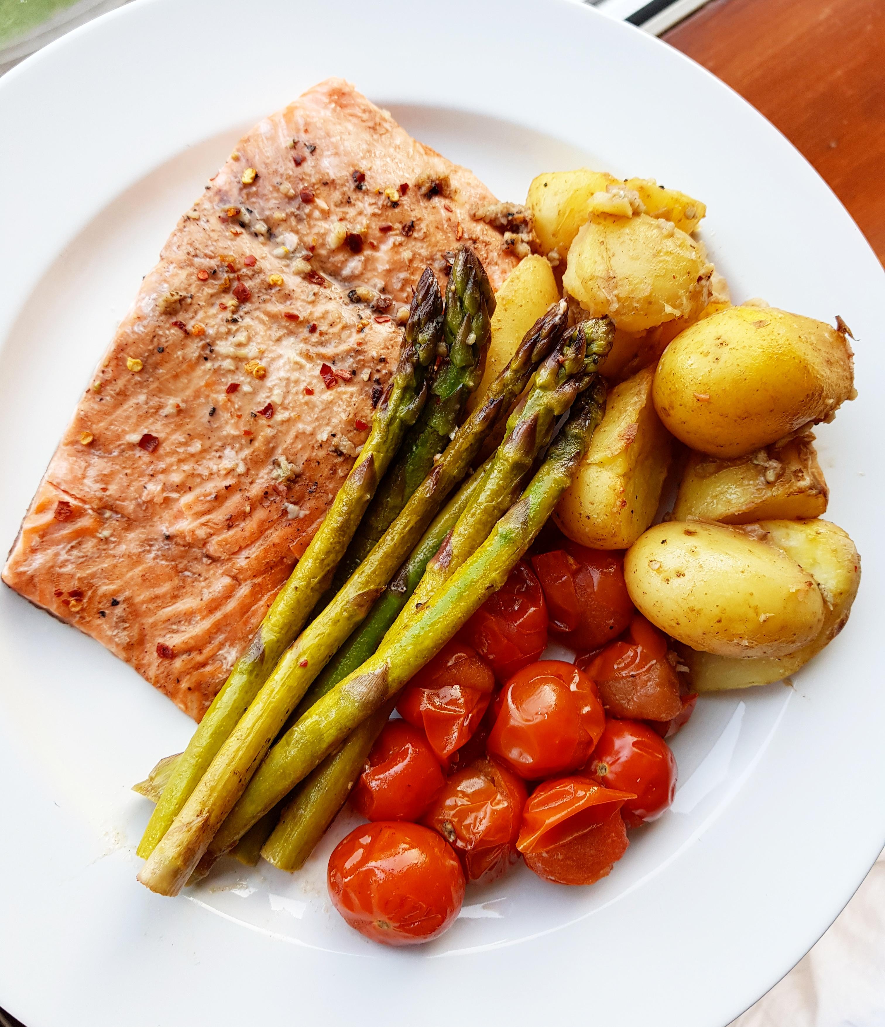 Balsamic trout, roasted asparagus, cherry tomatoes and potatoes (OC