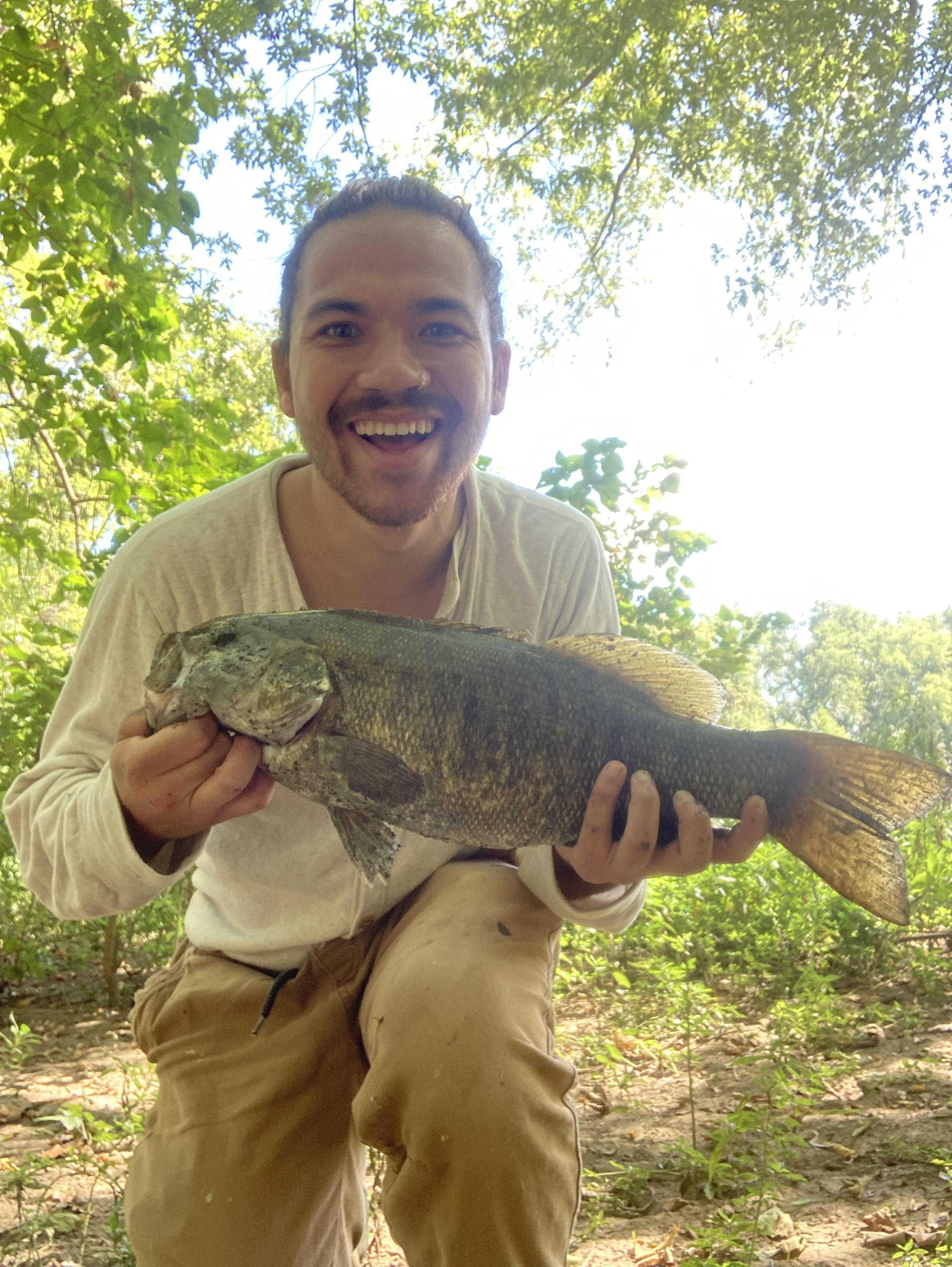 21 inch TANK of a smallmouth (Scioto River, Ohio) r/Fishing