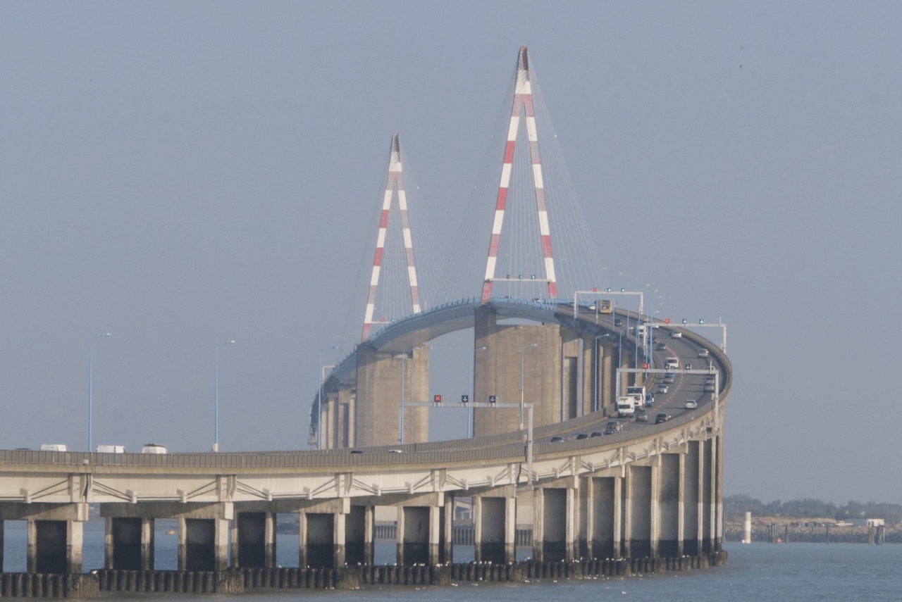 SaintNazaire Bridge, France r/InfrastructurePorn