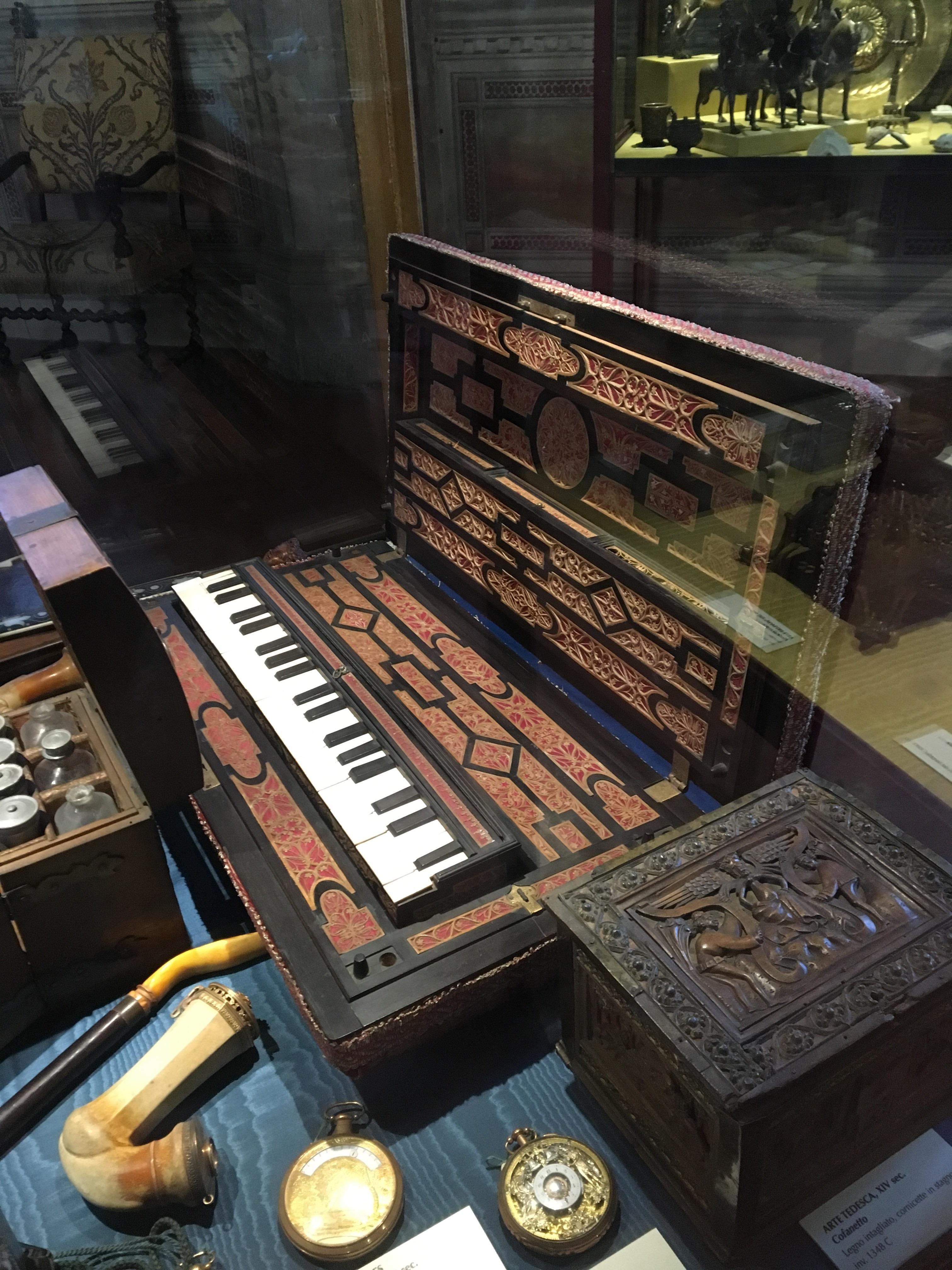 Found this on Craigslist in Florence, Italy for €50. Only one preset