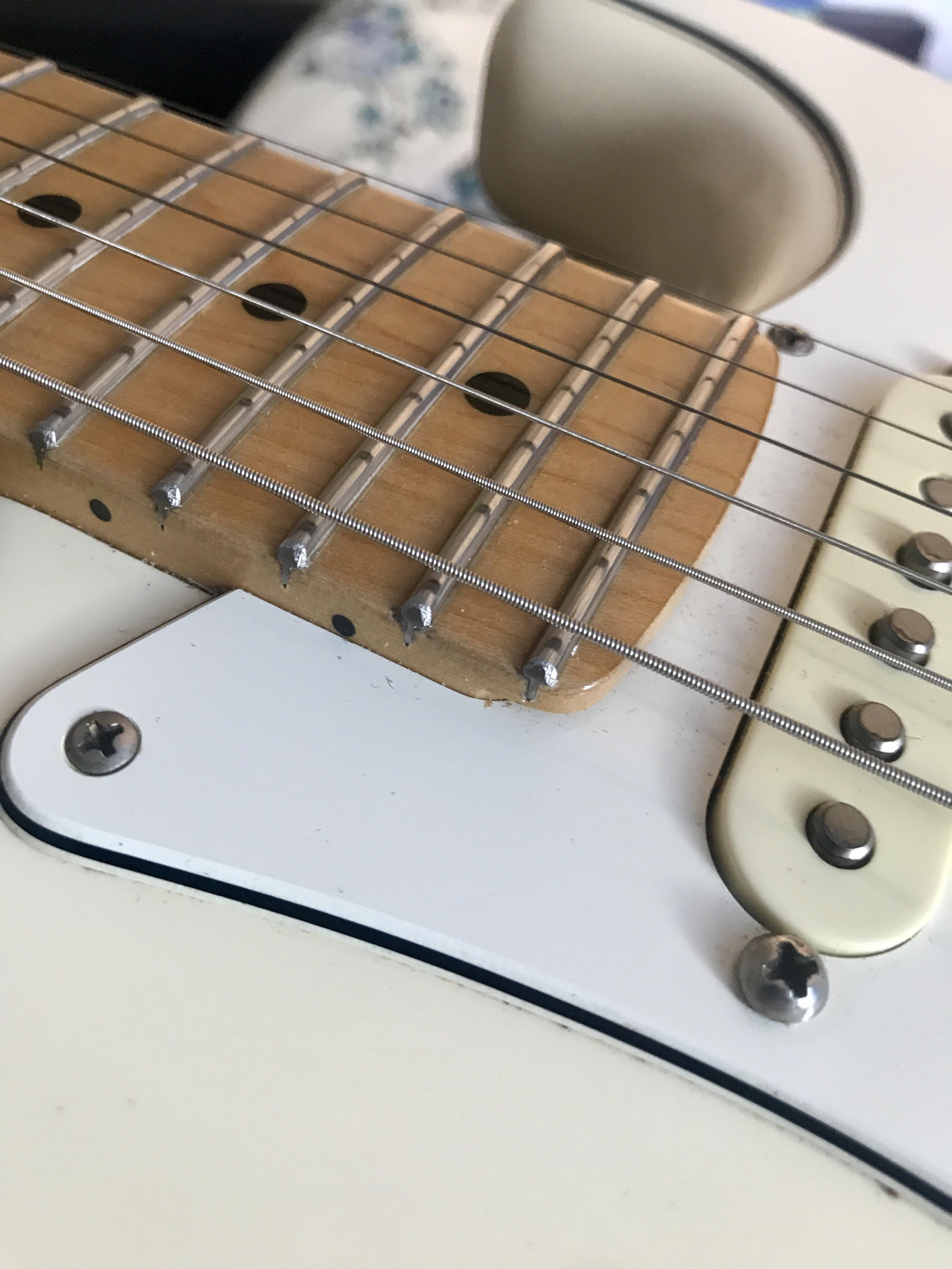 Stainless Steel frets RULEZ on my American Pro r/Stratocaster