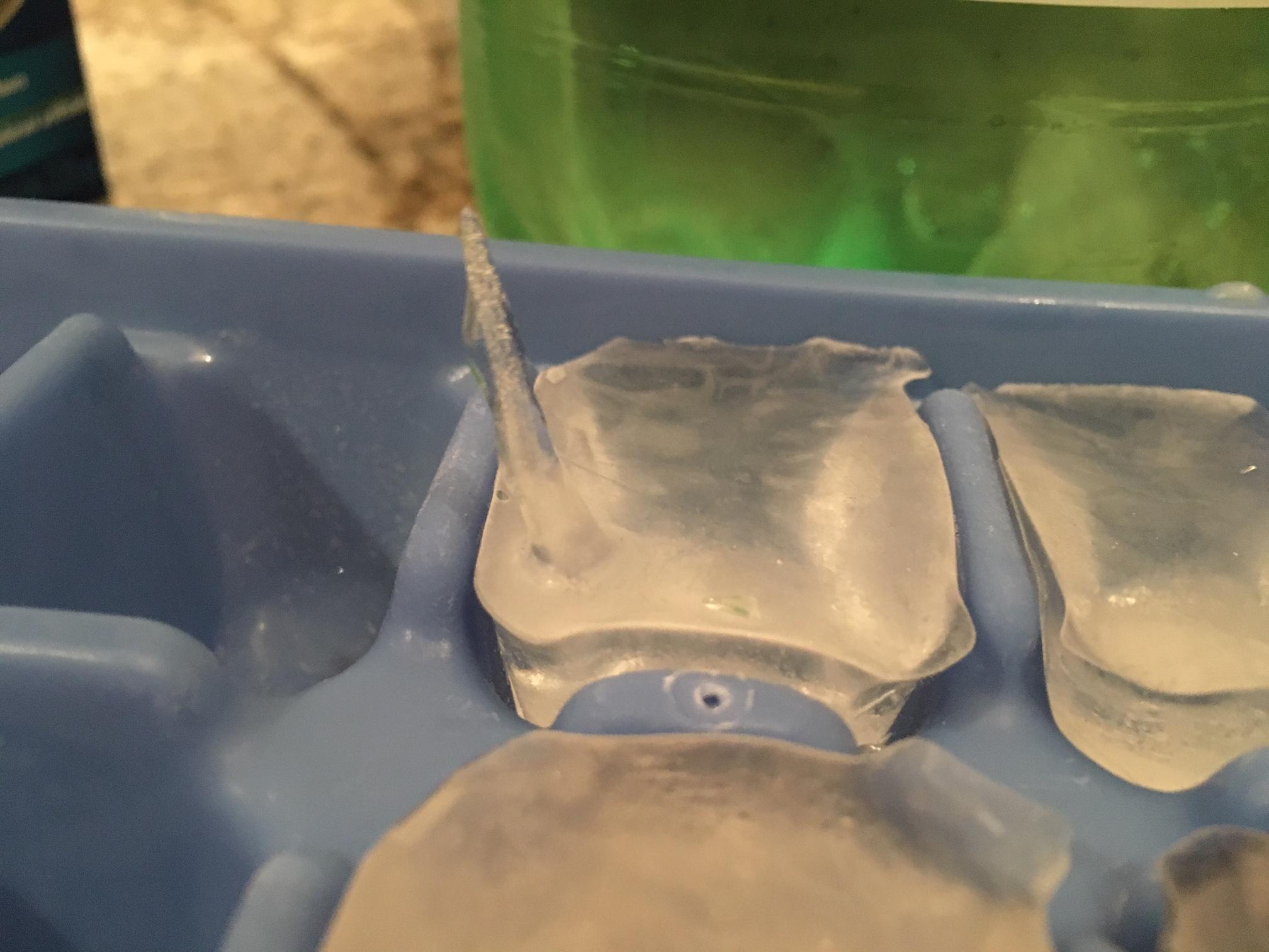 My freezer sometimes makes the ice cubes grow spikes r/mildlyinteresting