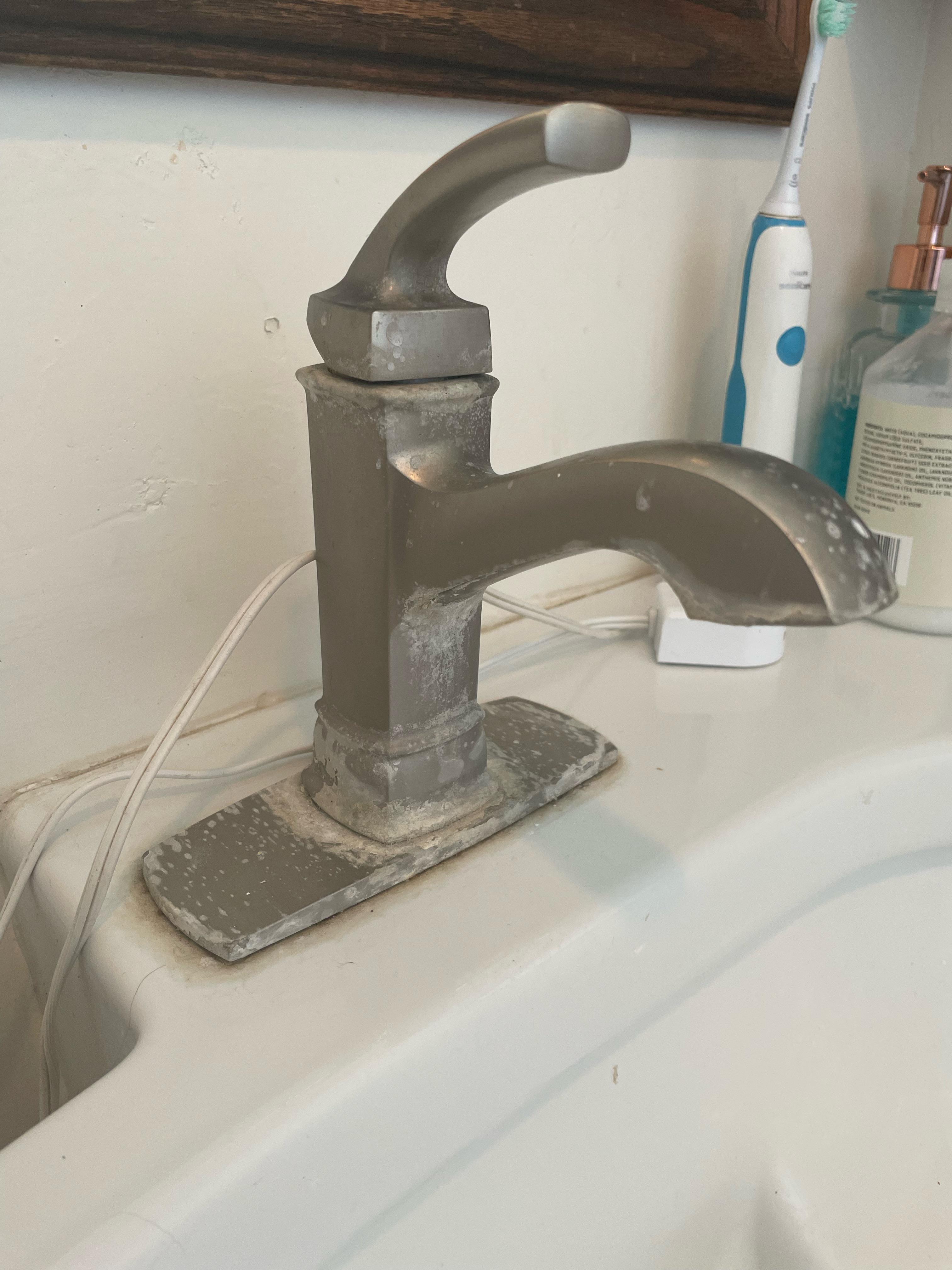 Removing white stains off faucet? r/CleaningTips