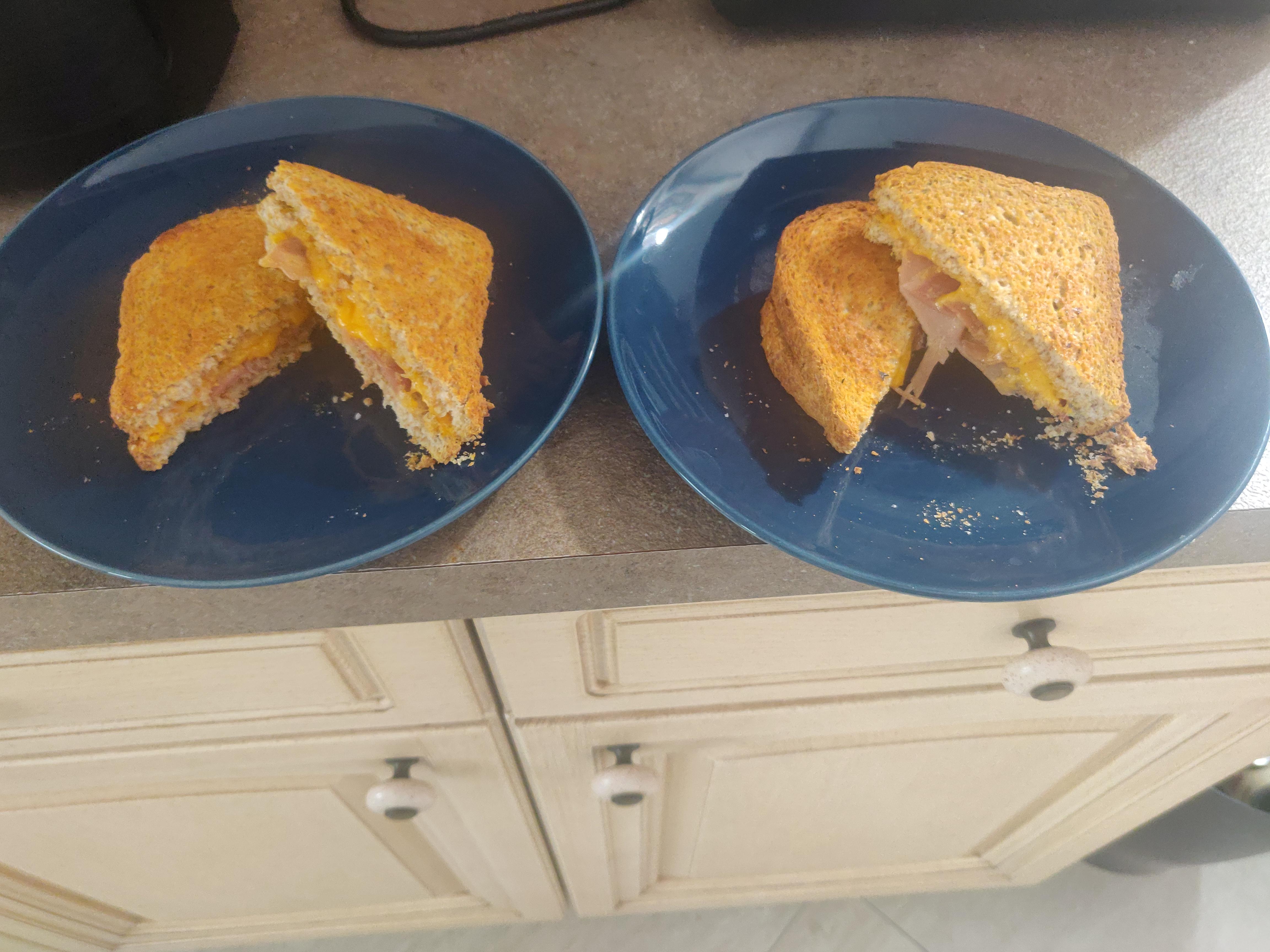 Air fryer grilled cheese with parma ham r/airfryer
