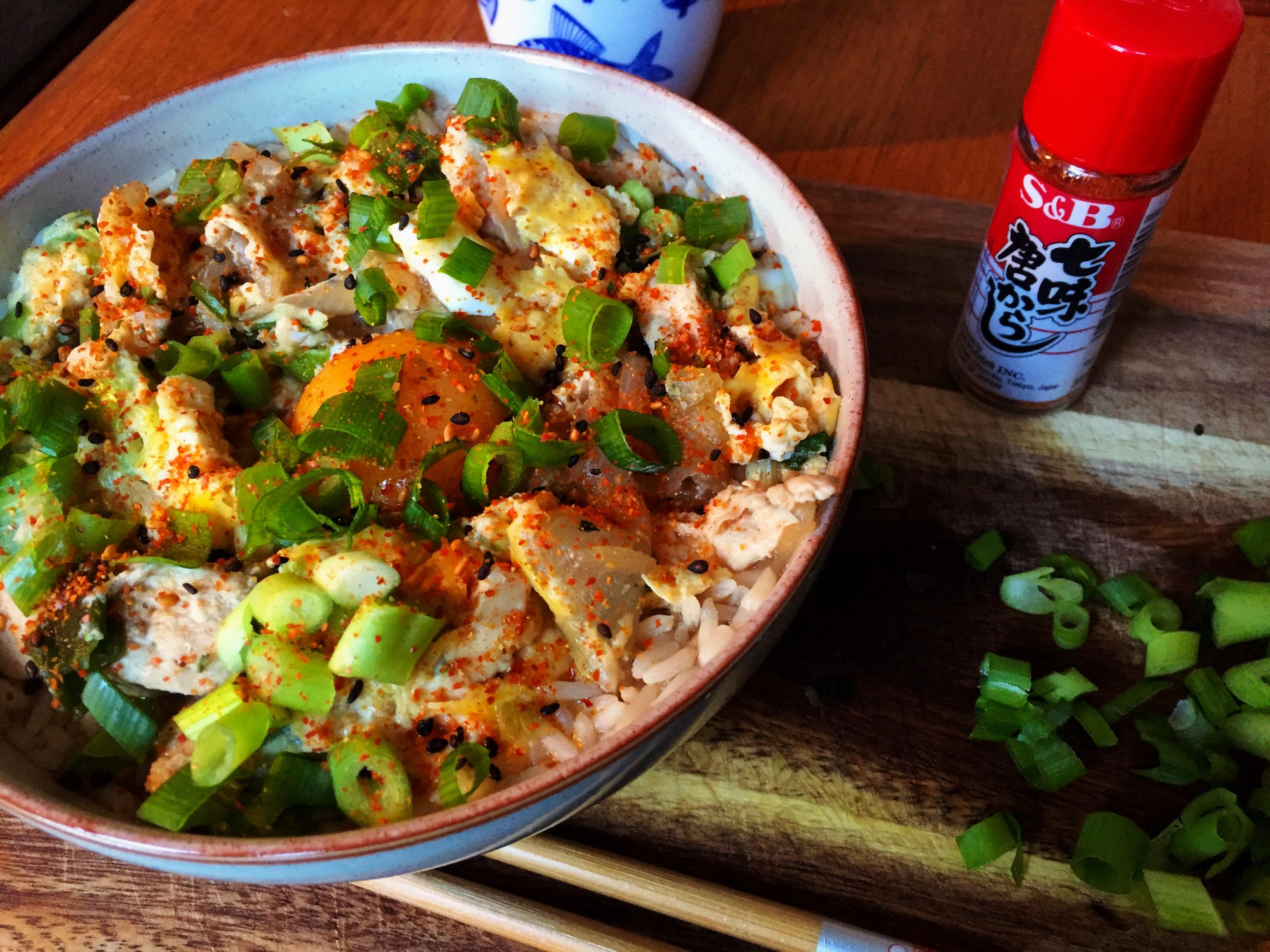 Oyakodon! Chicken/egg/rice bowl. With an EXTRA raw yolk on top. Bonus