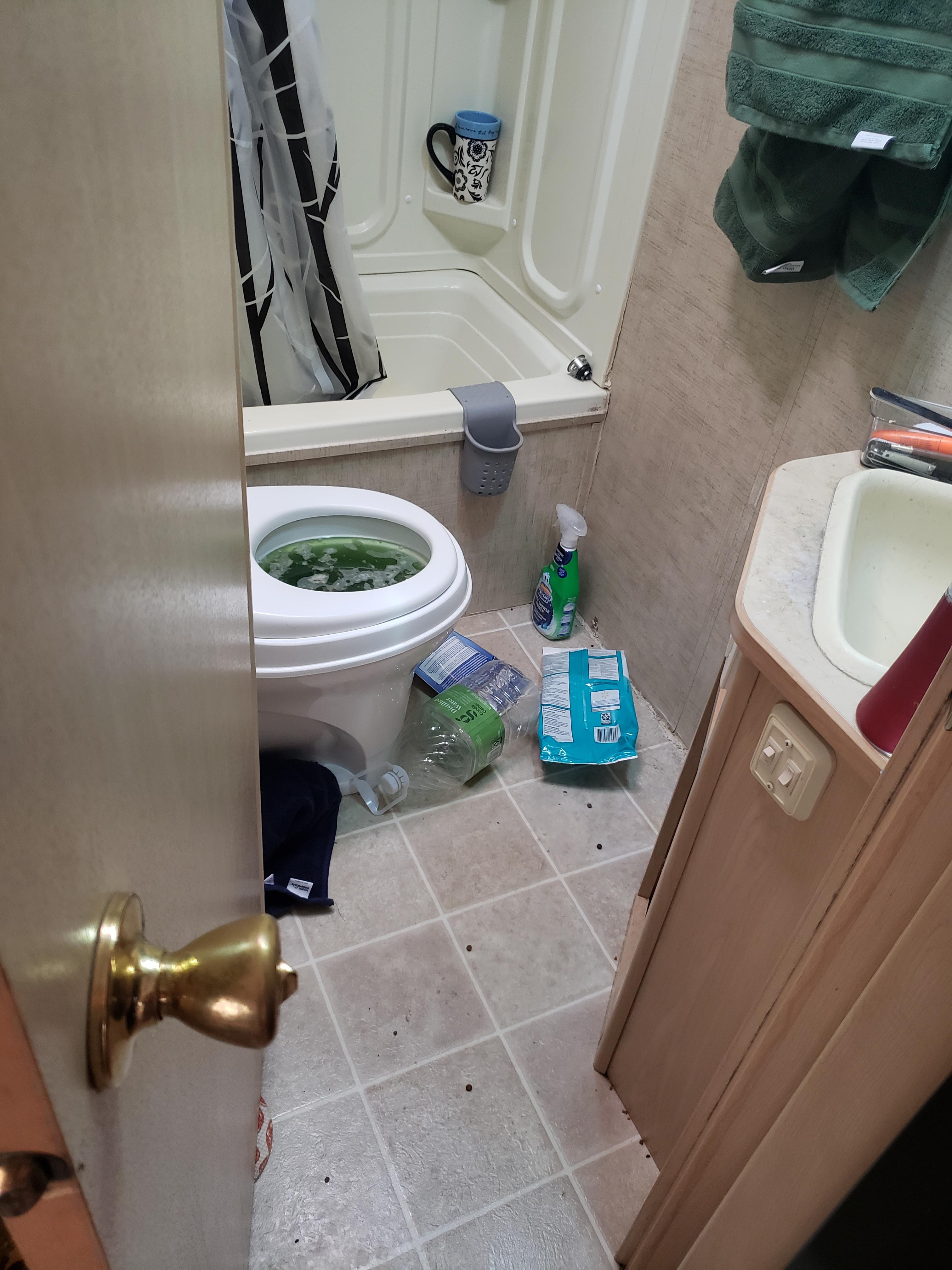 Plumbing help. I'm at my wits end and have tried everything I could